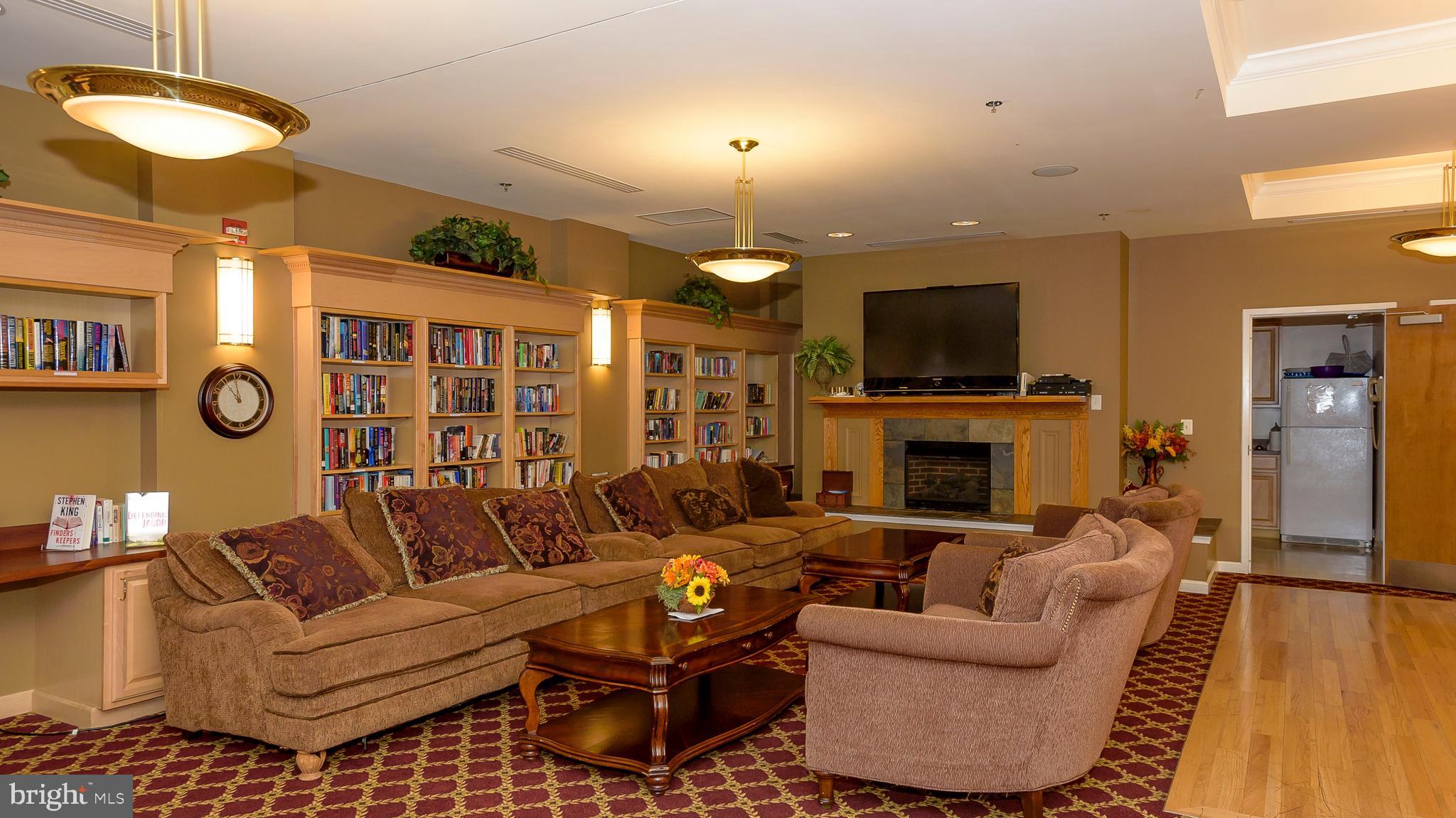 HEARTHSTONE AT VILLAGE CREST CONDOMINIUMS - Residential
