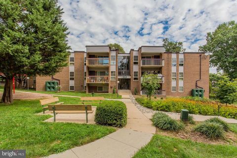 Condo For Sale - 2305 Greenery Lane #204-3<br/> SILVER SPRING, MD 20906