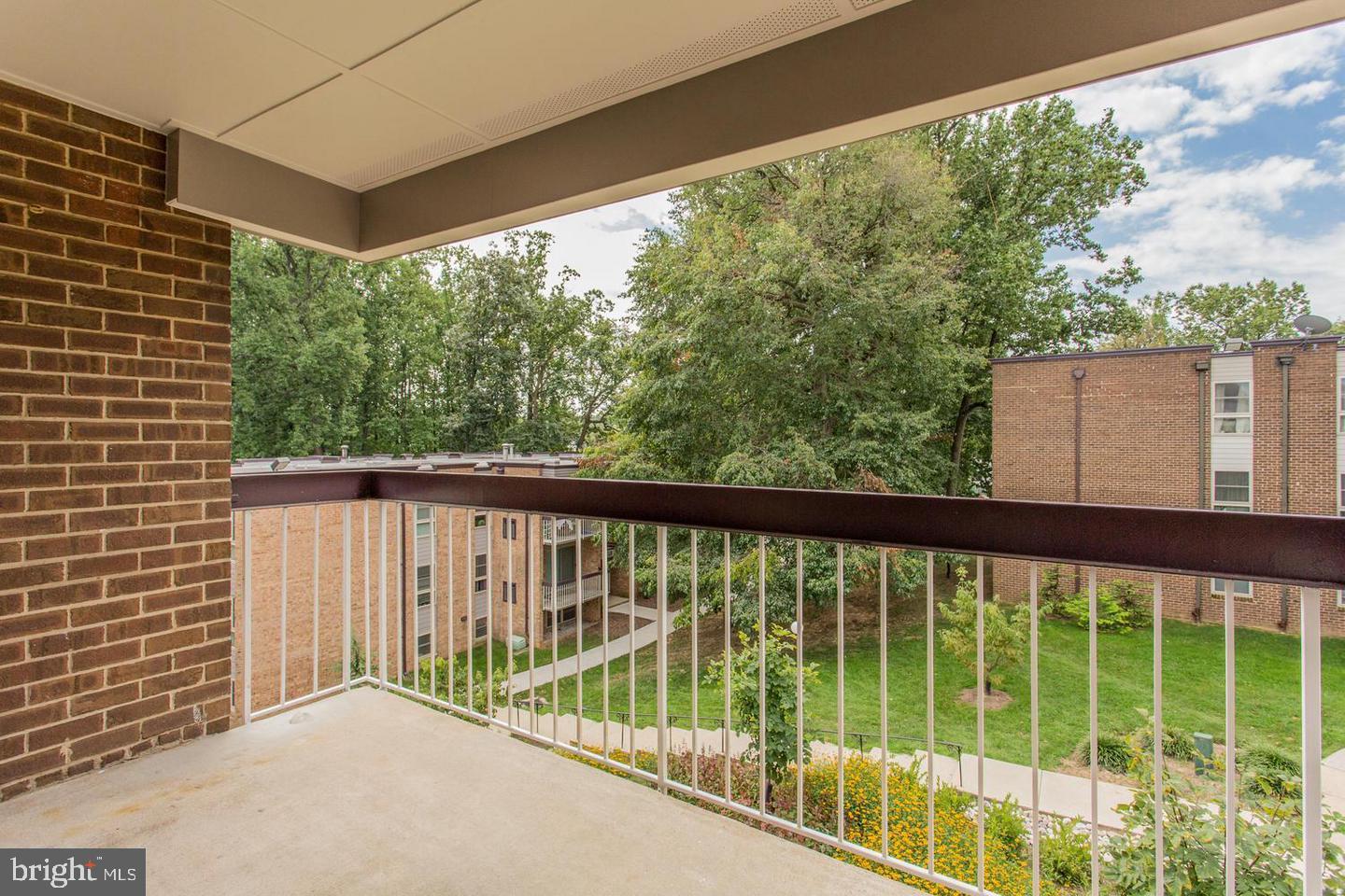 2305 GREENERY LANE 204-3