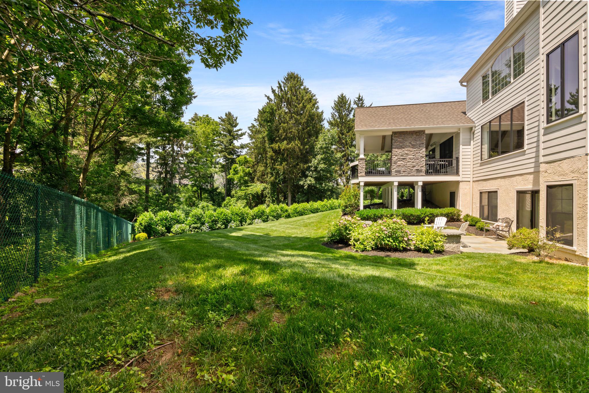 EDGEWATER - Residential