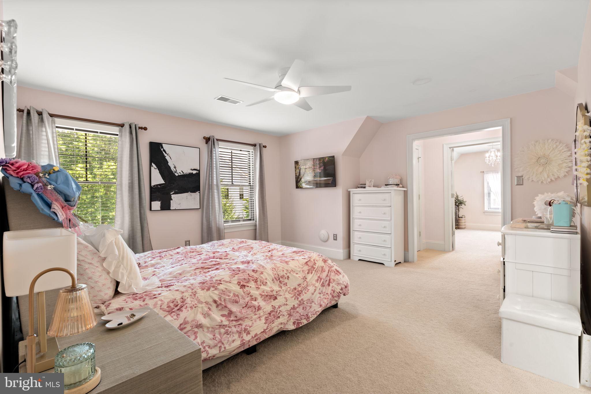 EDGEWATER - Residential