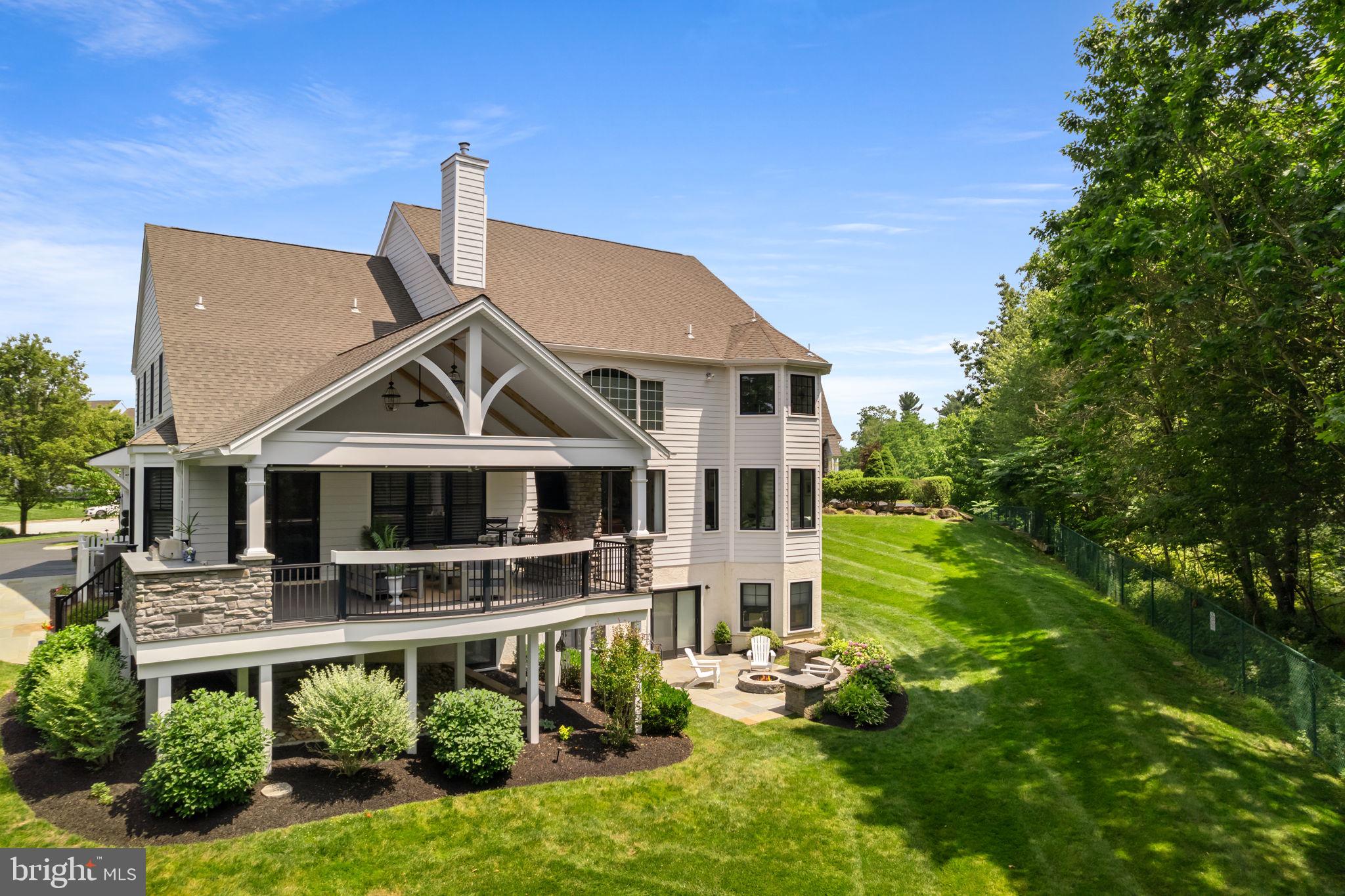 EDGEWATER - Residential