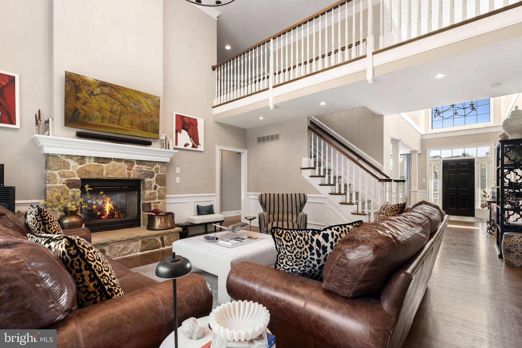 EDGEWATER - Residential