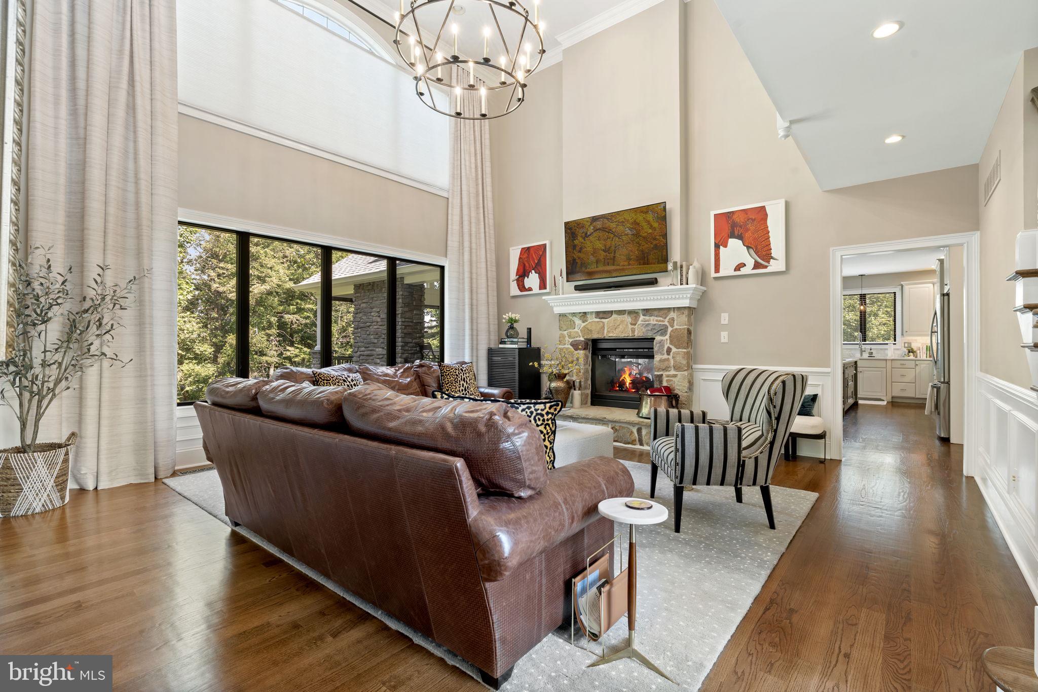 EDGEWATER - Residential