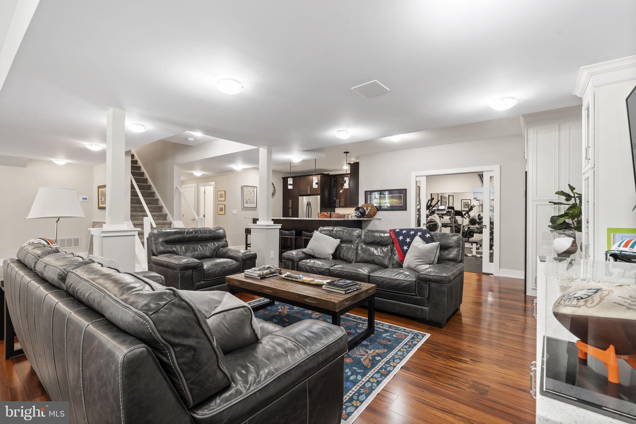 EDGEWATER - Residential