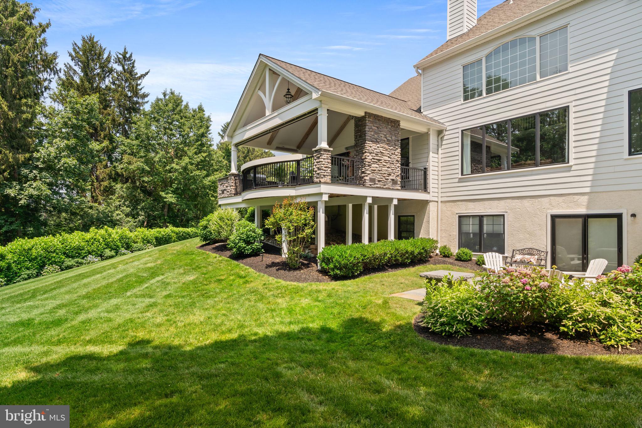 EDGEWATER - Residential