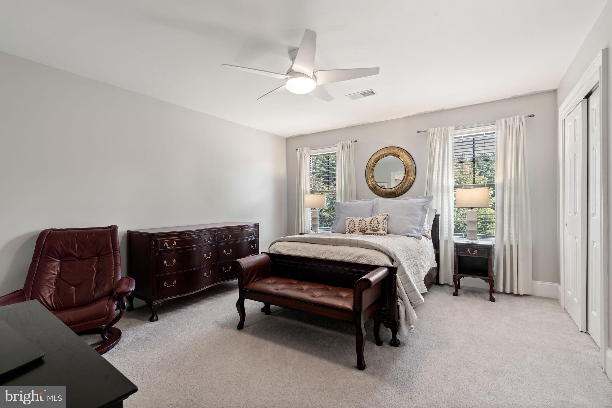 EDGEWATER - Residential