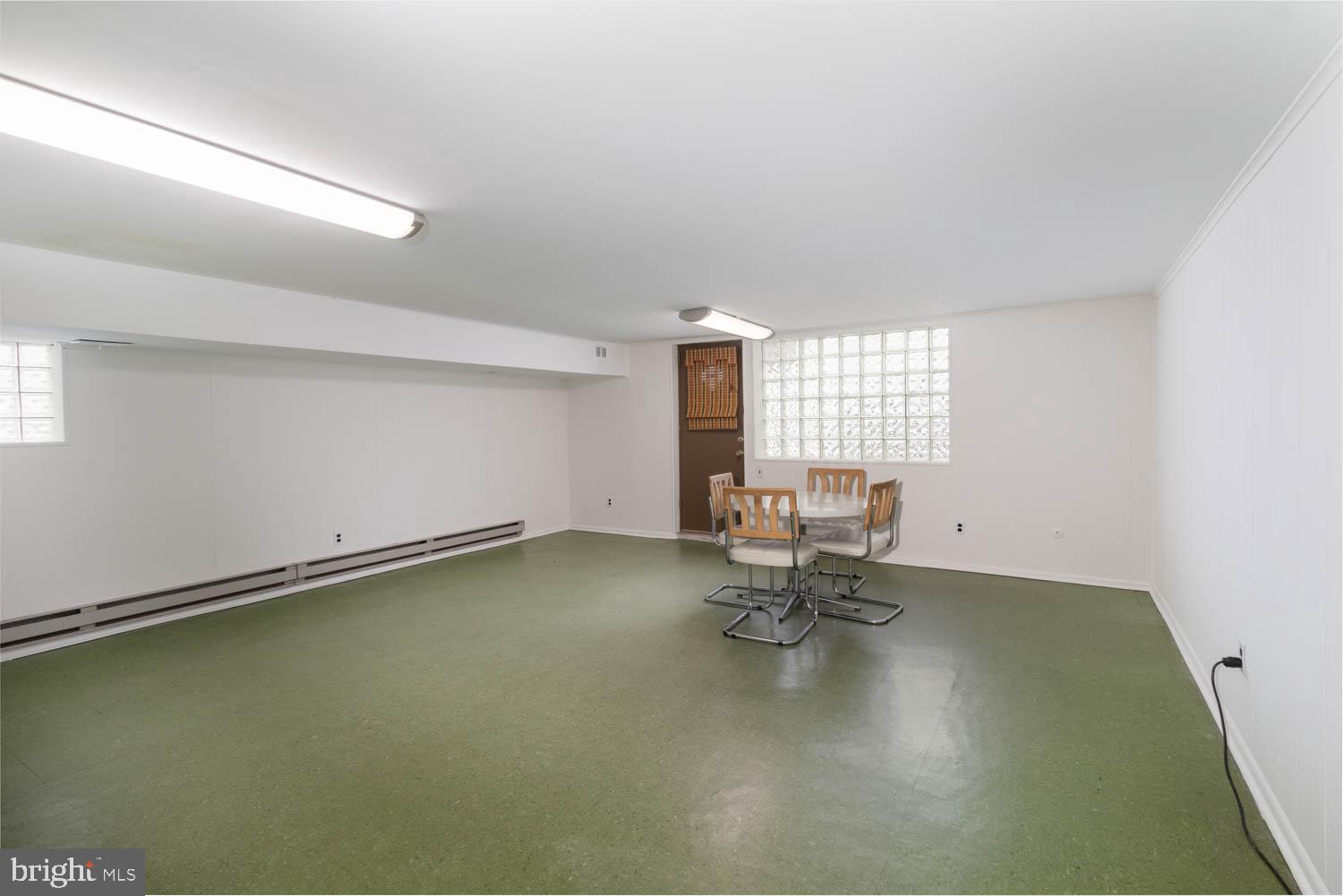 SOMERTON - Residential