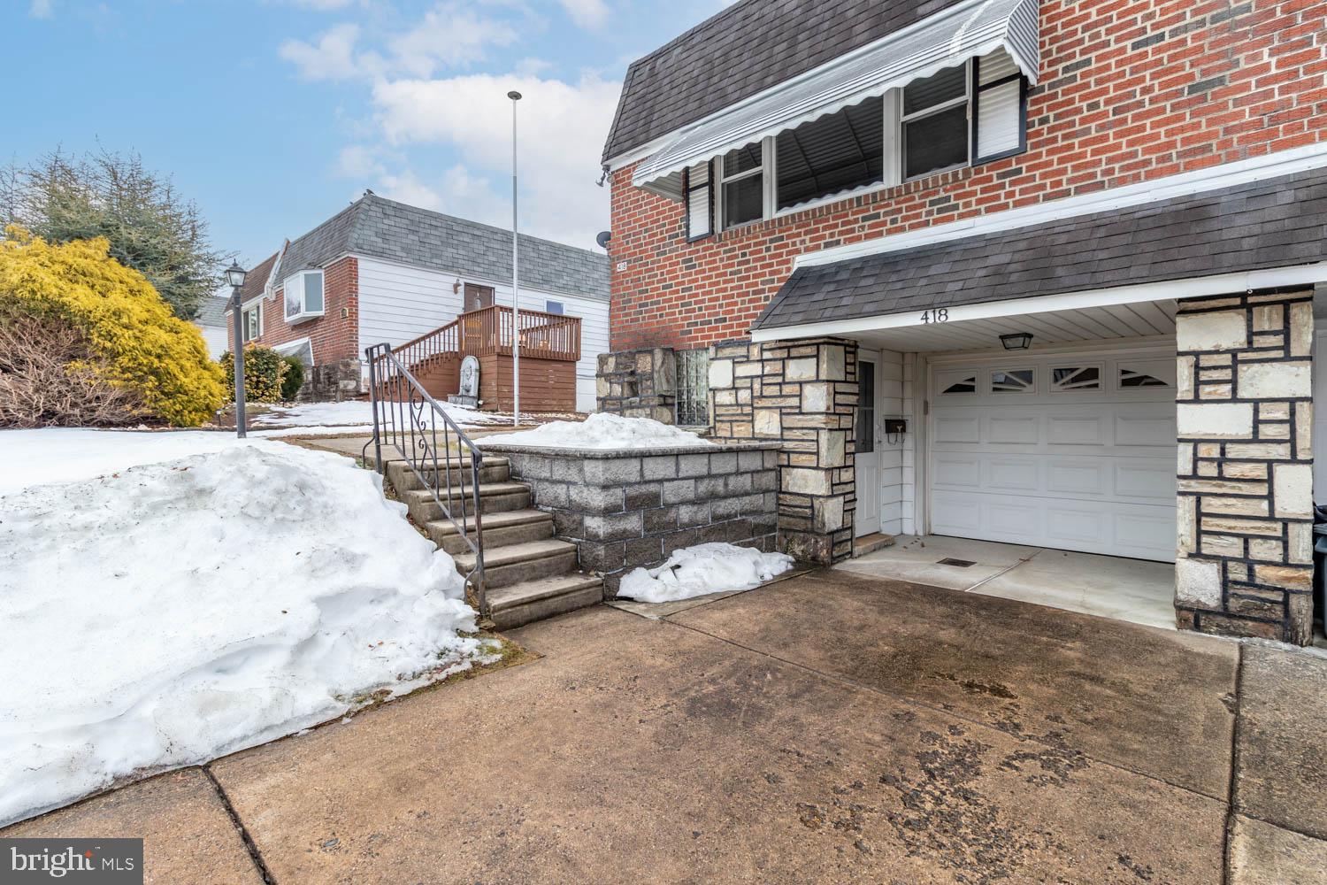 SOMERTON - Residential