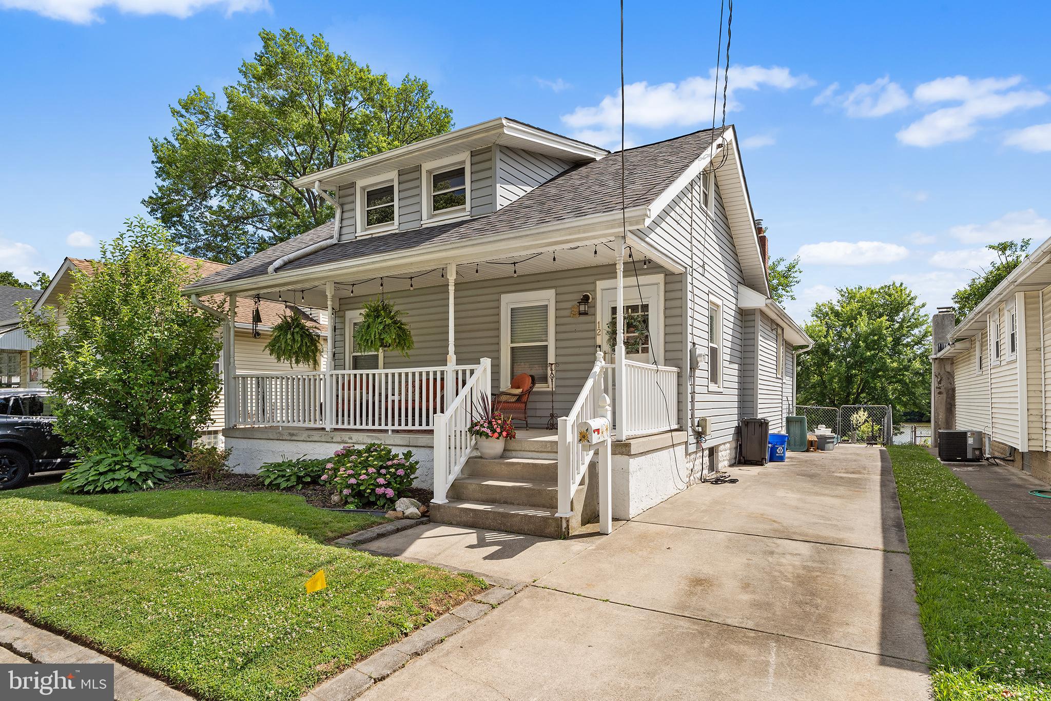 12 EDEN AVENUE