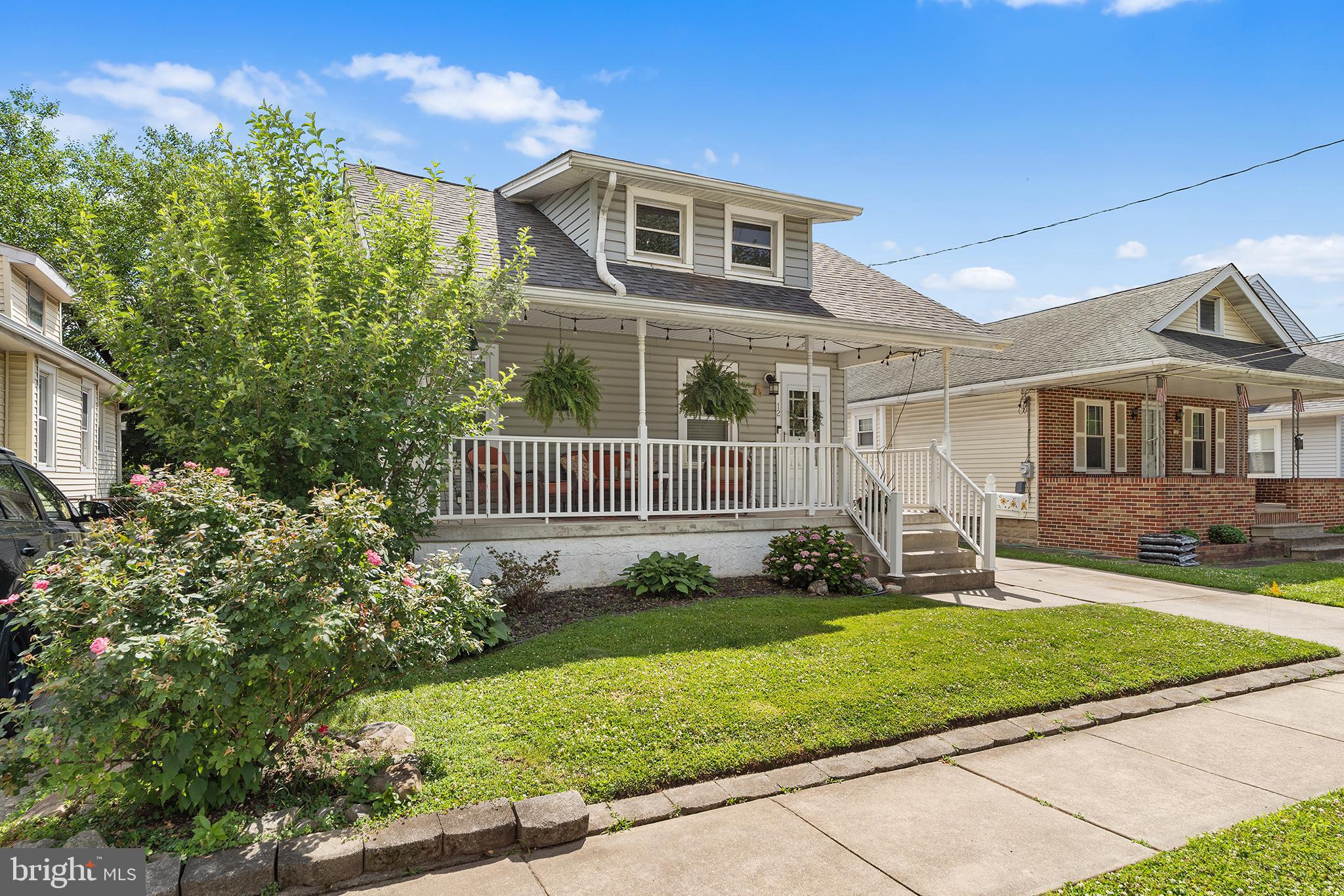 12 EDEN AVENUE
