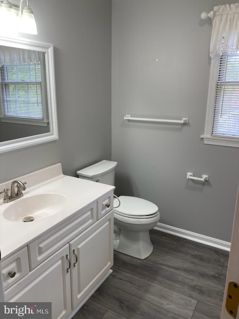 GRANBYS COVE - Residential