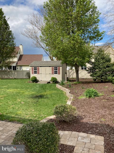 GRANBYS COVE - Residential