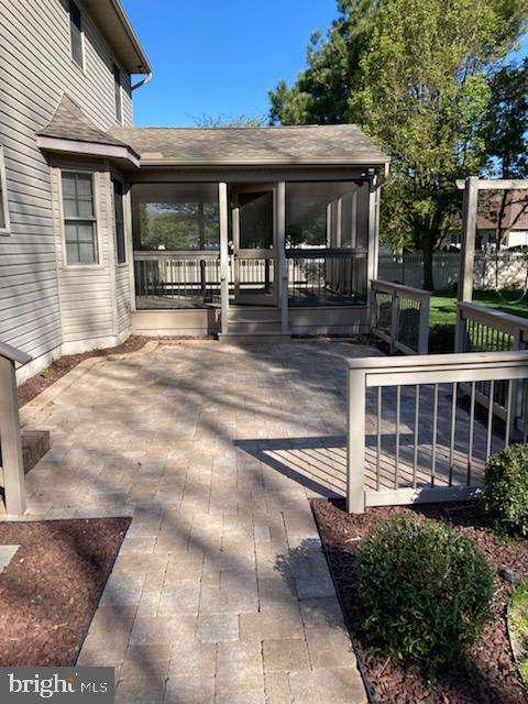 GRANBYS COVE - Residential