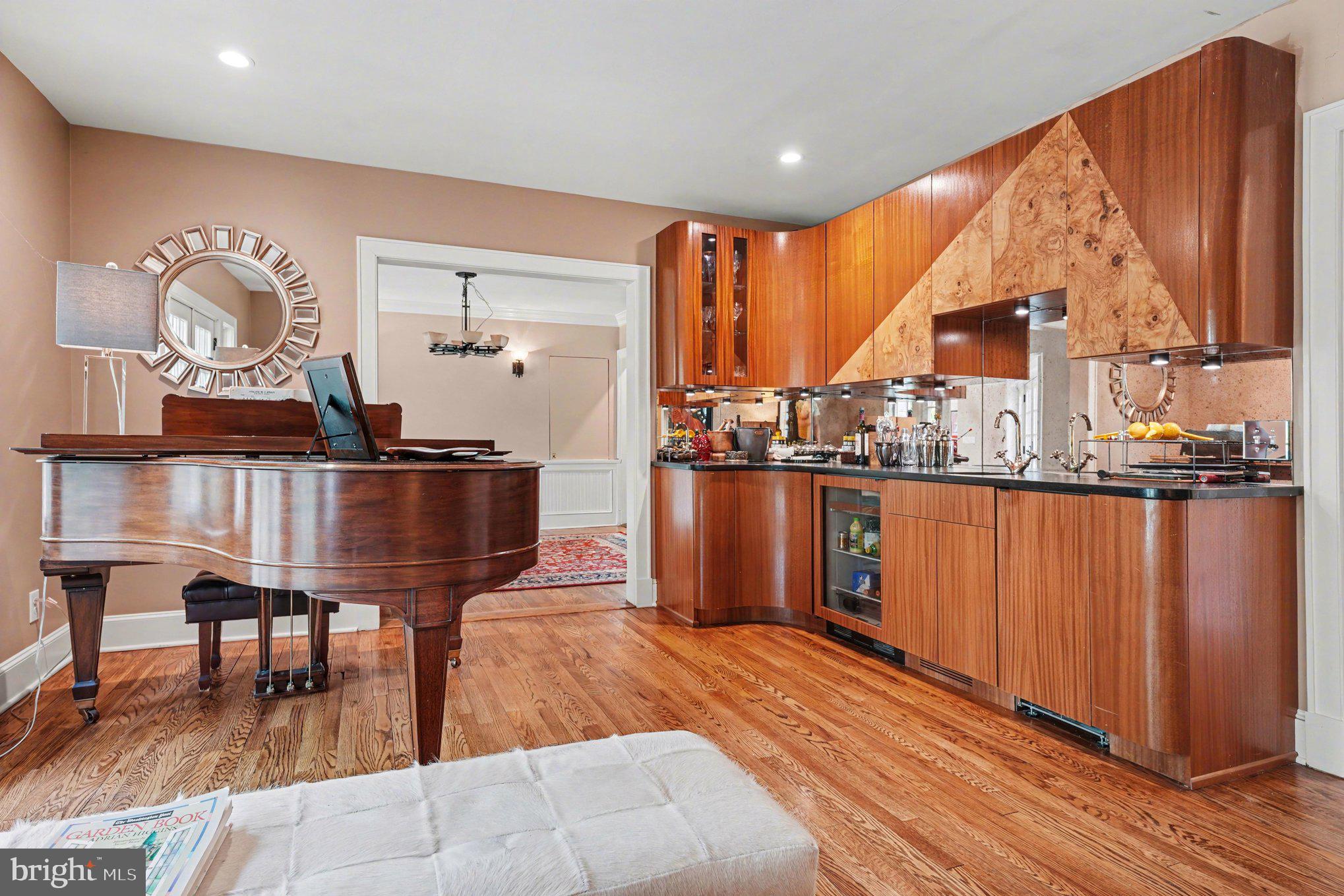 SPRING VALLEY - Residential