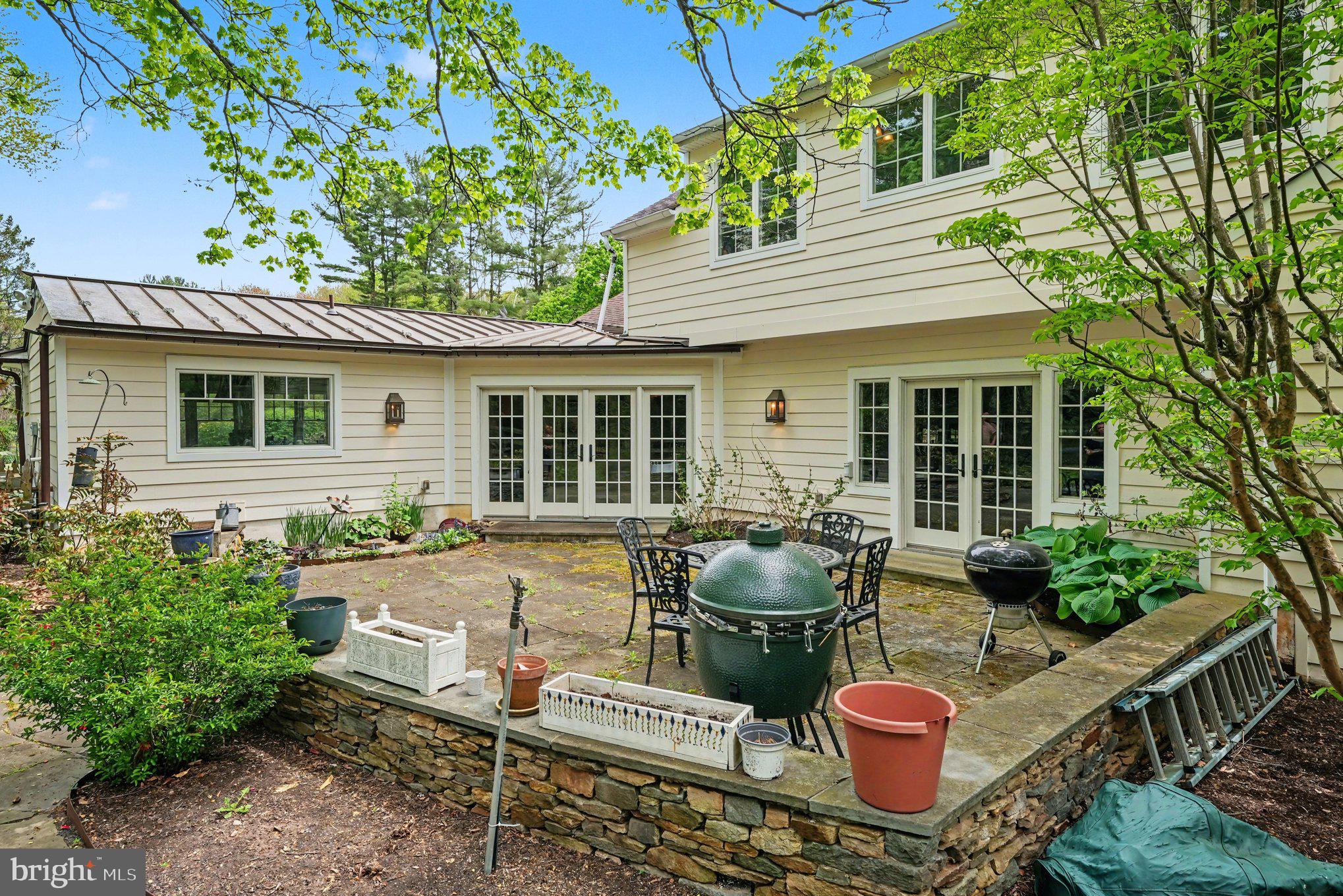 SPRING VALLEY - Residential