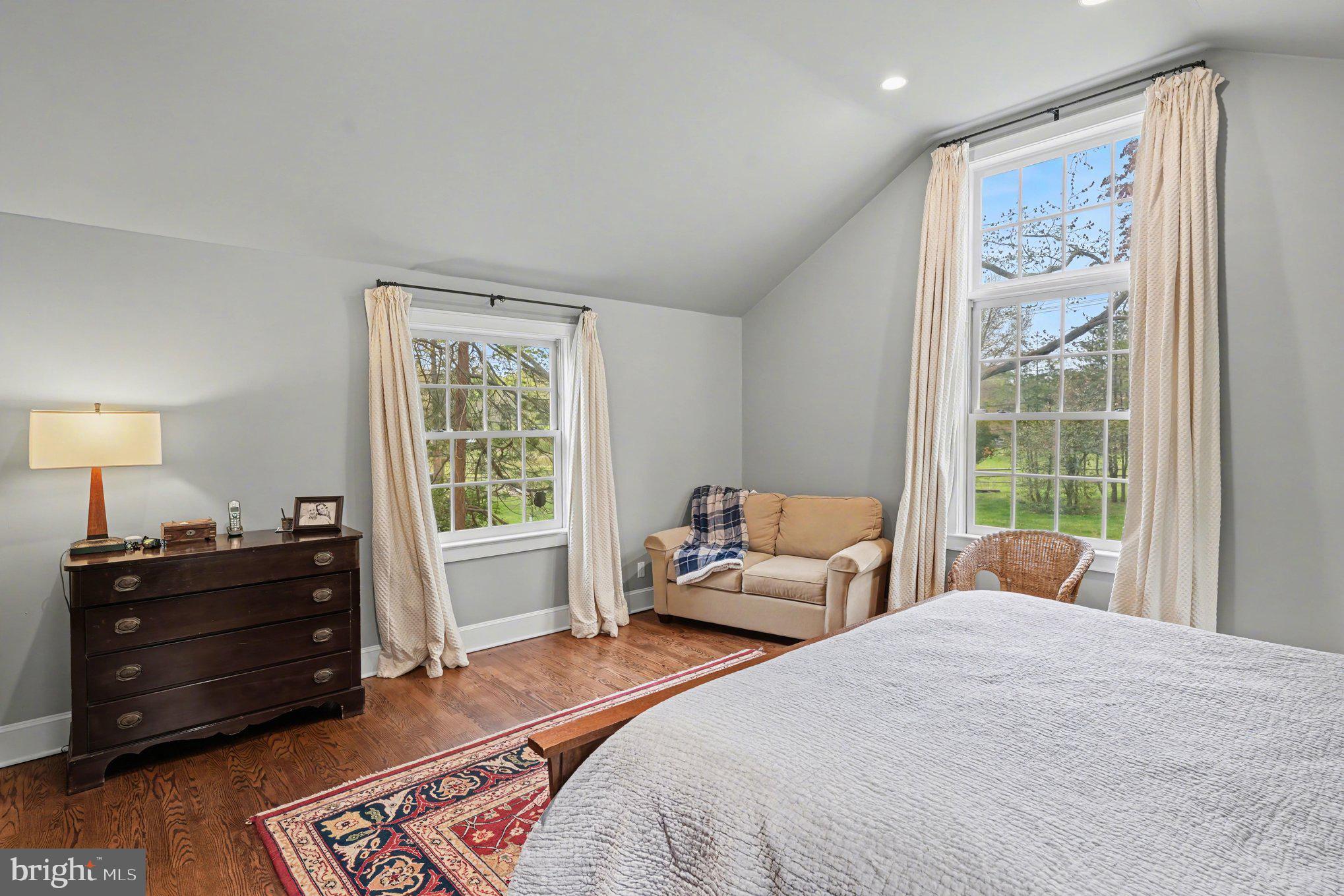 SPRING VALLEY - Residential
