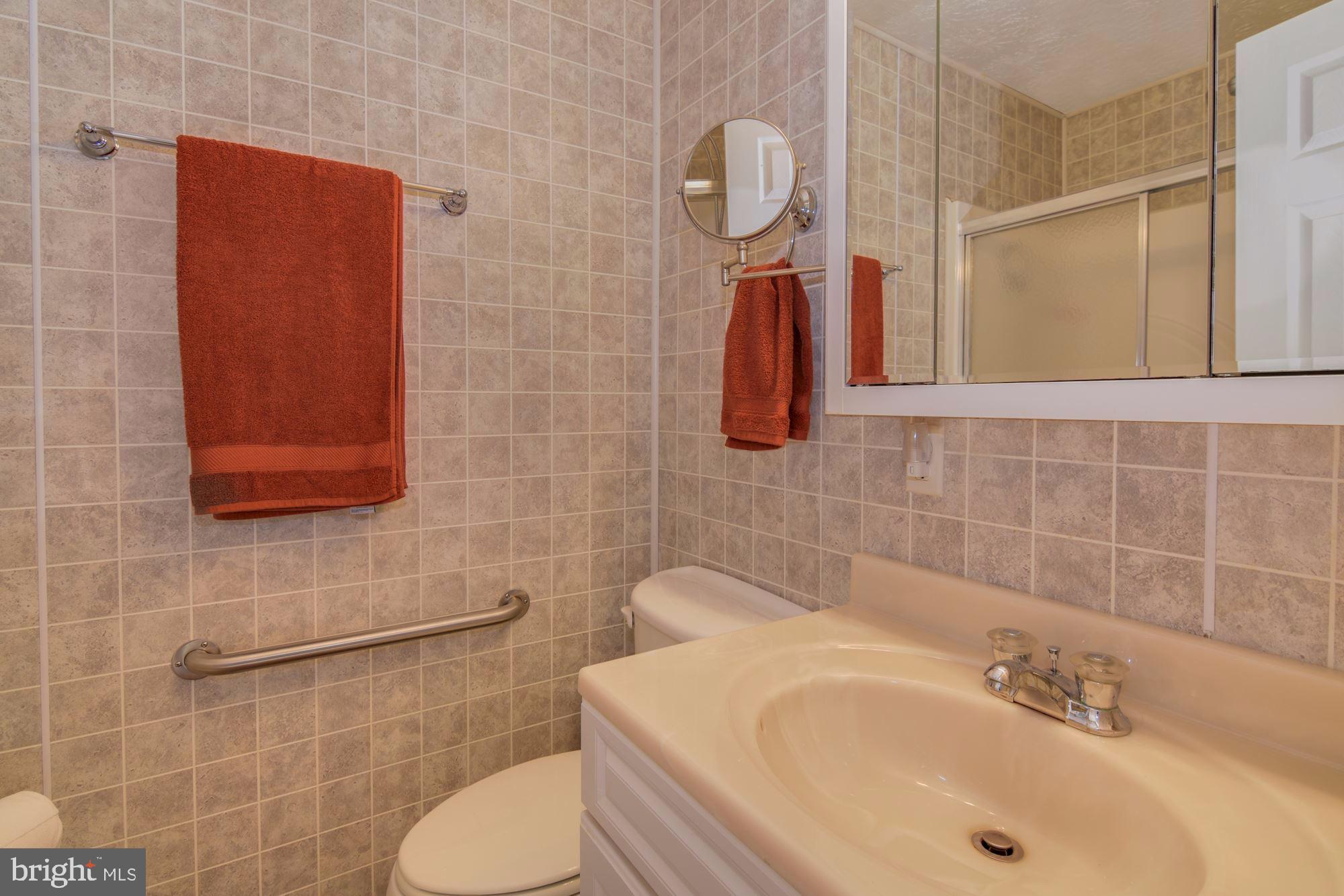 PROVINCES - Residential