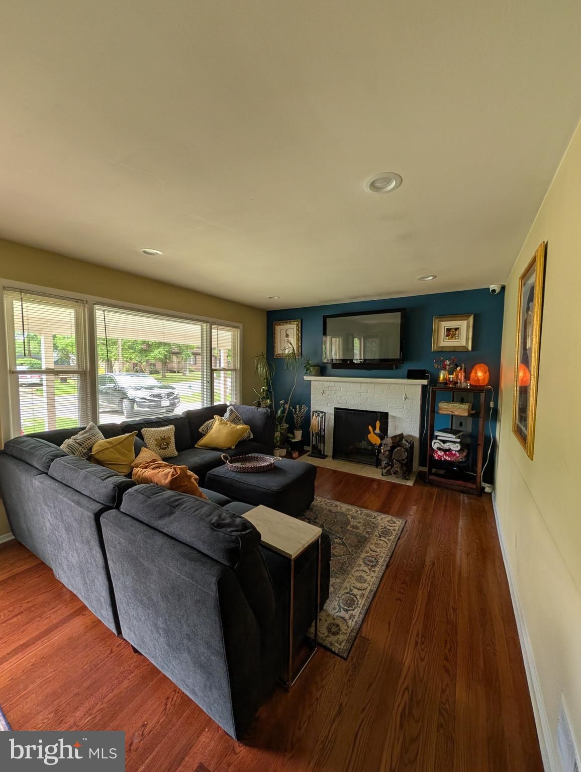 GLENN DALE - Residential