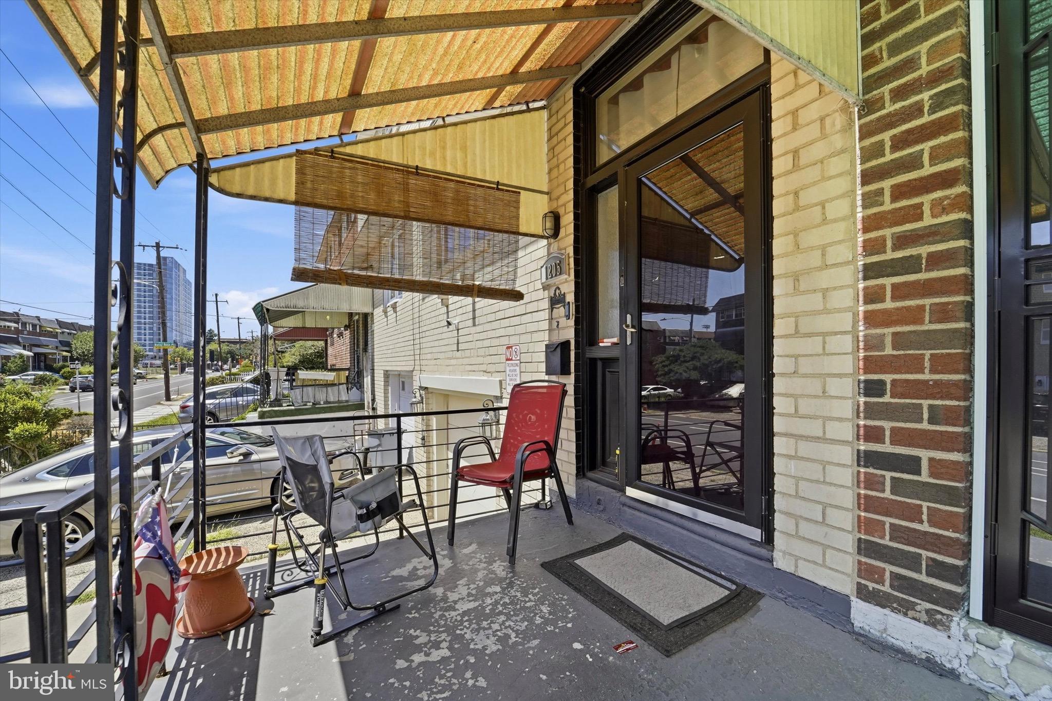 1205 W MASTER STREET