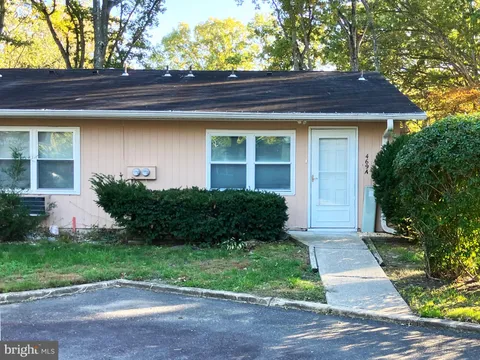 469A Thornbury Court, Lakewood, NJ MLS: NJOC2037848