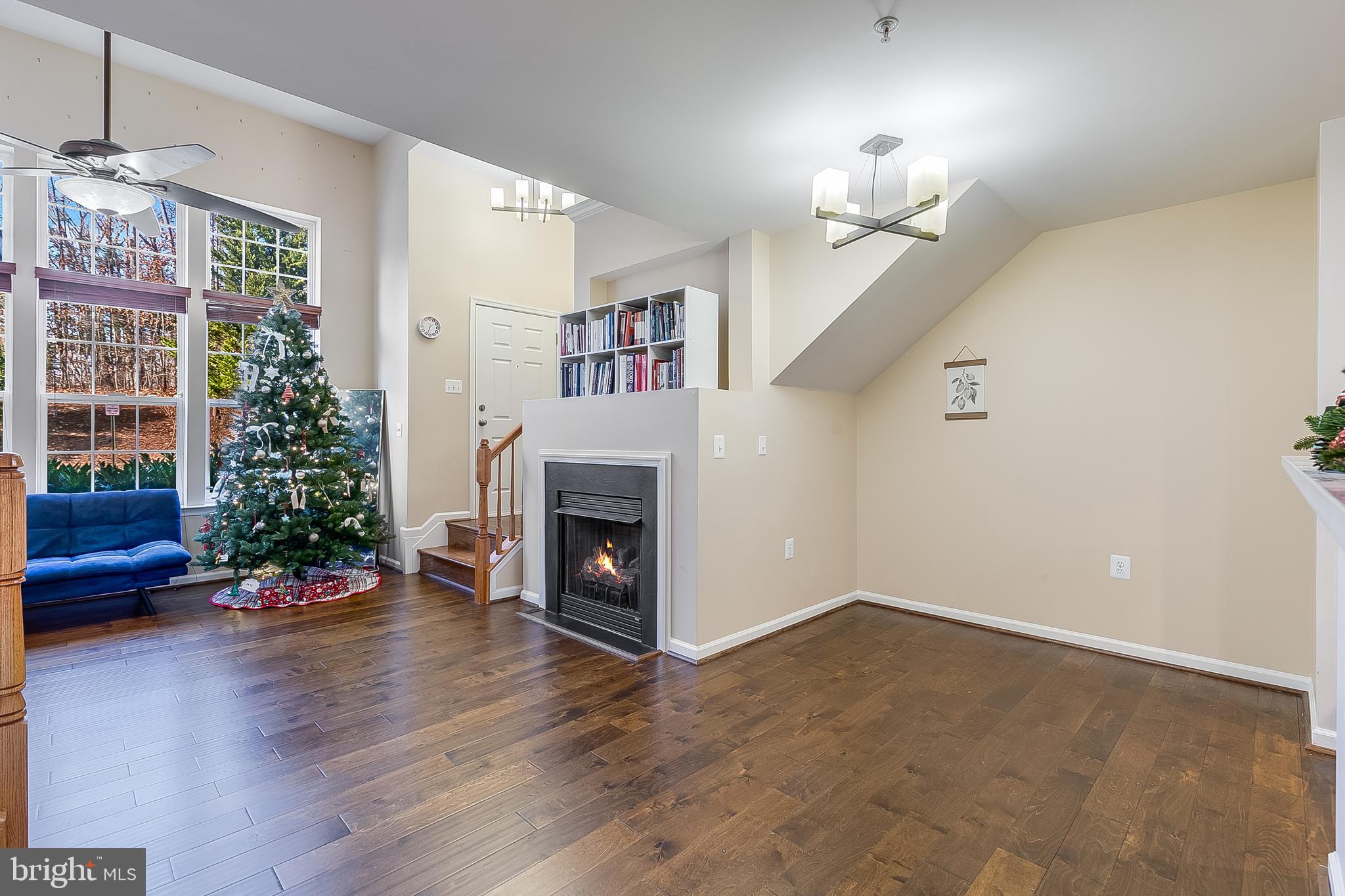 MARKET CENTER CONDOMINIUM - Residential