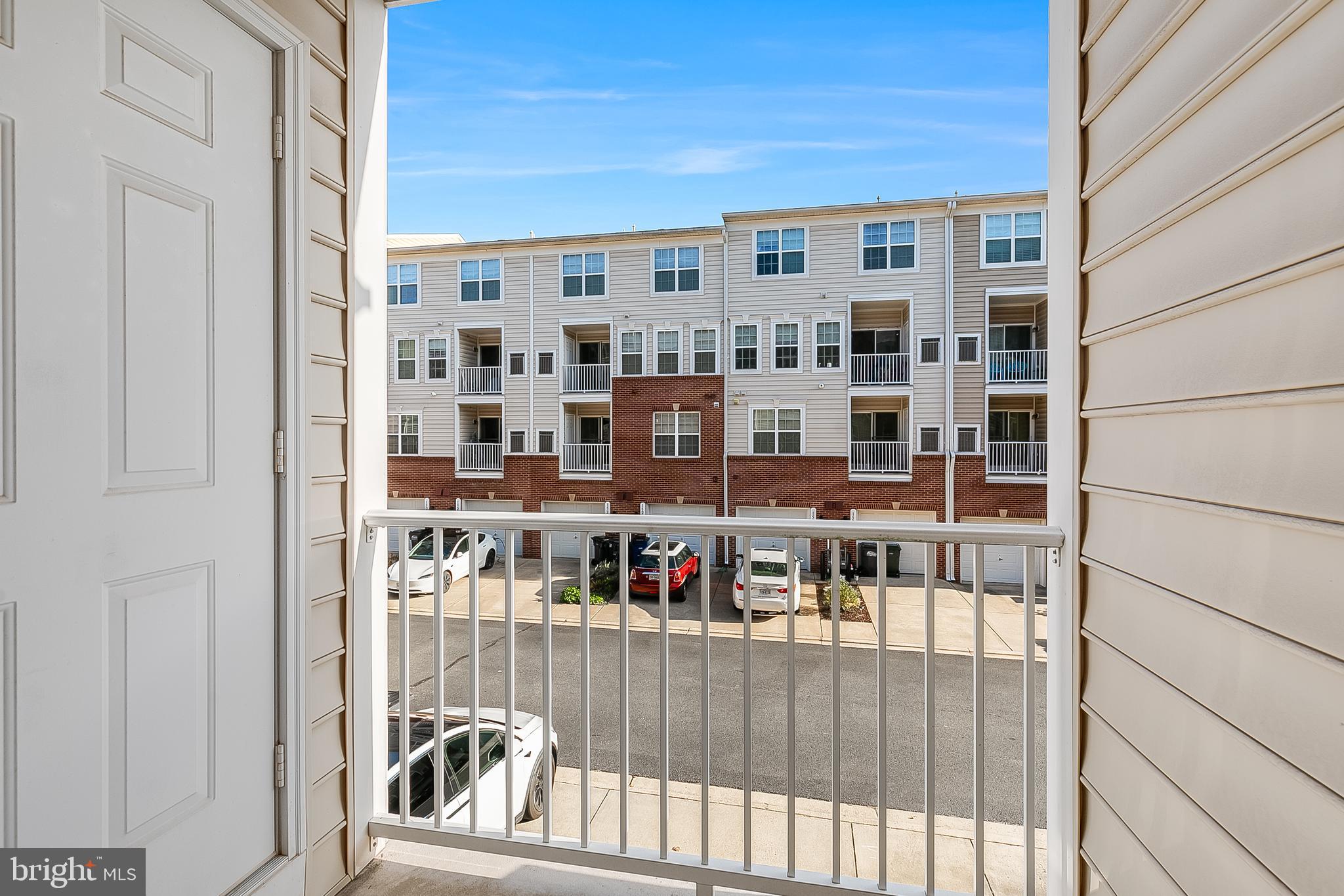 MARKET CENTER CONDOMINIUM - Residential