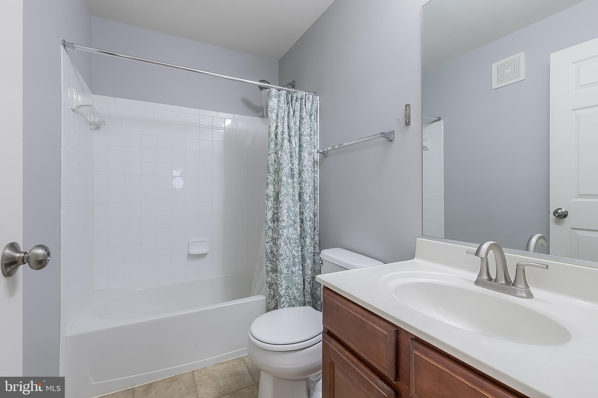 MARKET CENTER CONDOMINIUM - Residential