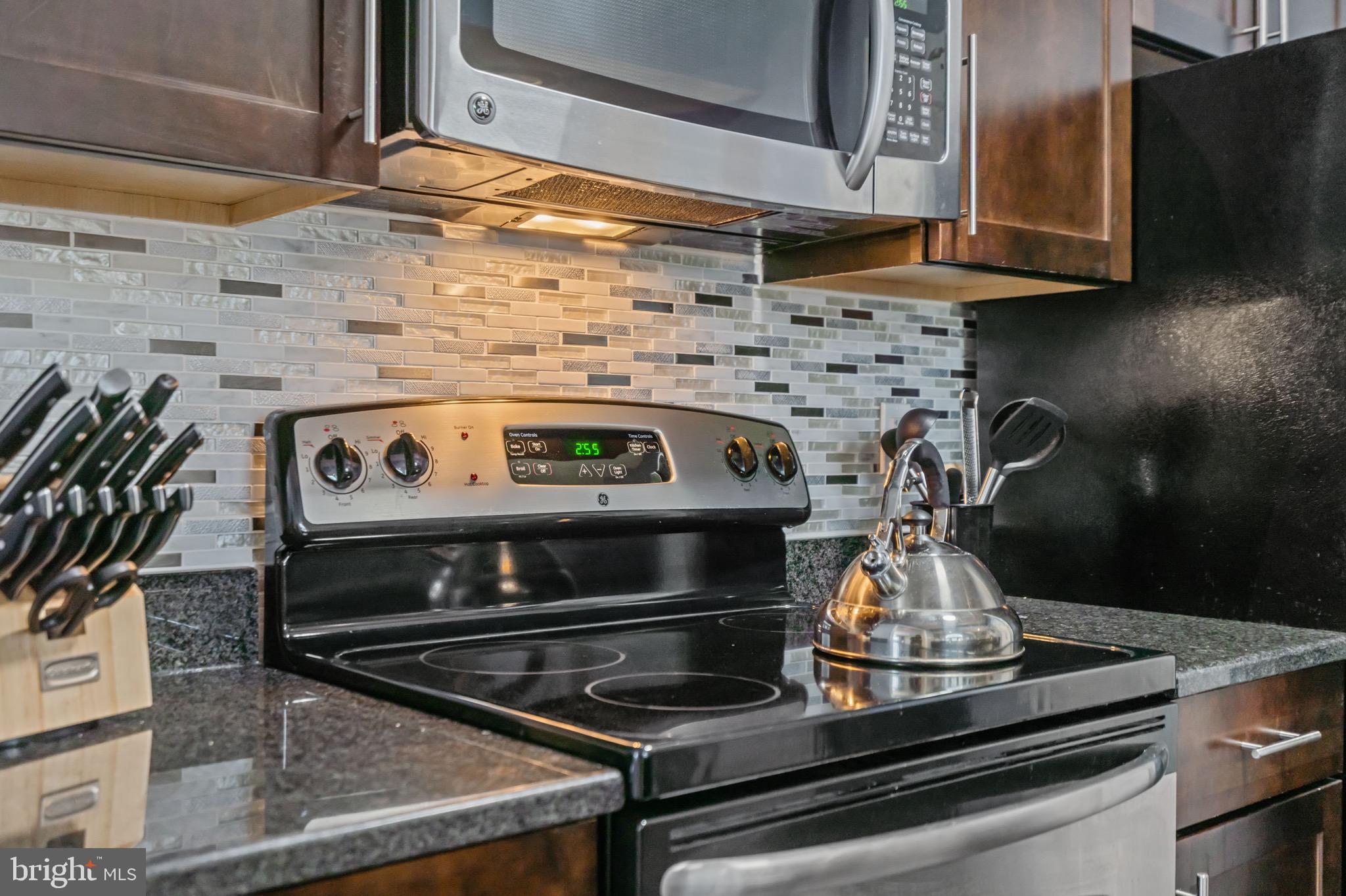 FOUNTAIN COURT - Residential