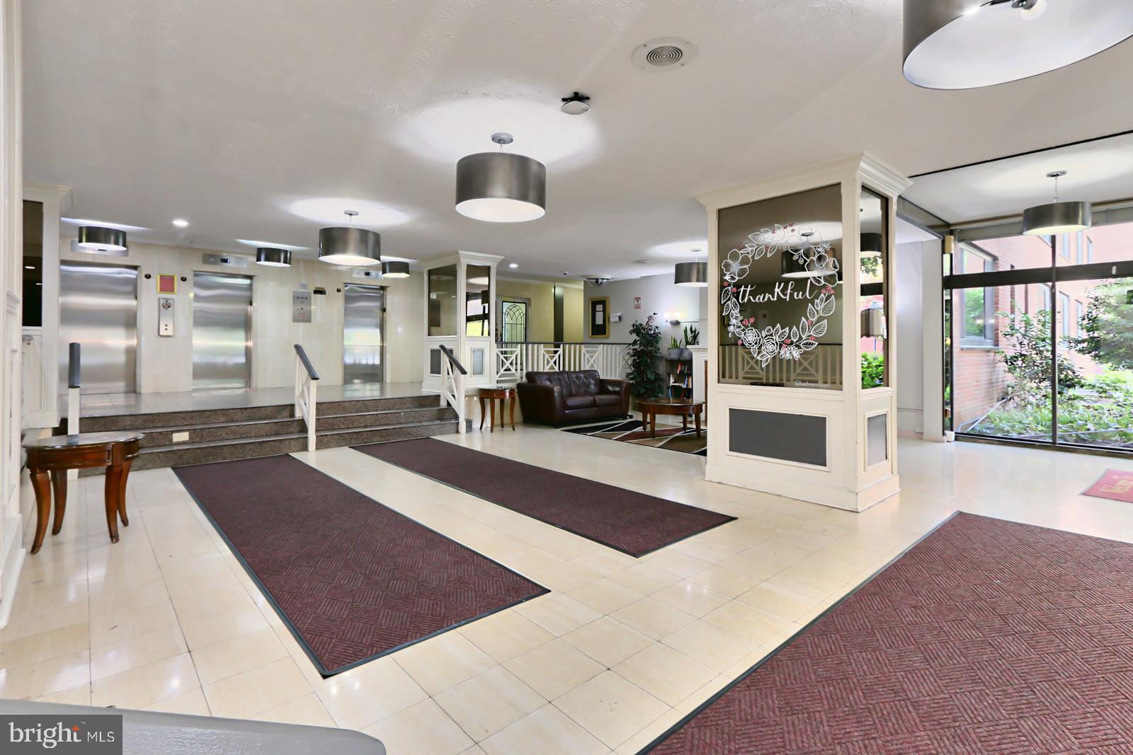 RIVER PLACE EAST - Residential