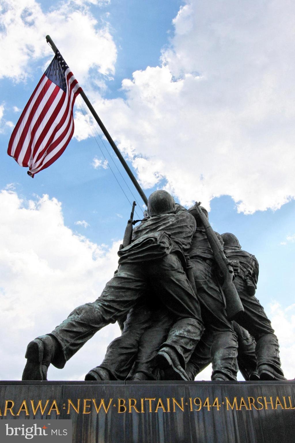 RIVER PLACE EAST - Residential