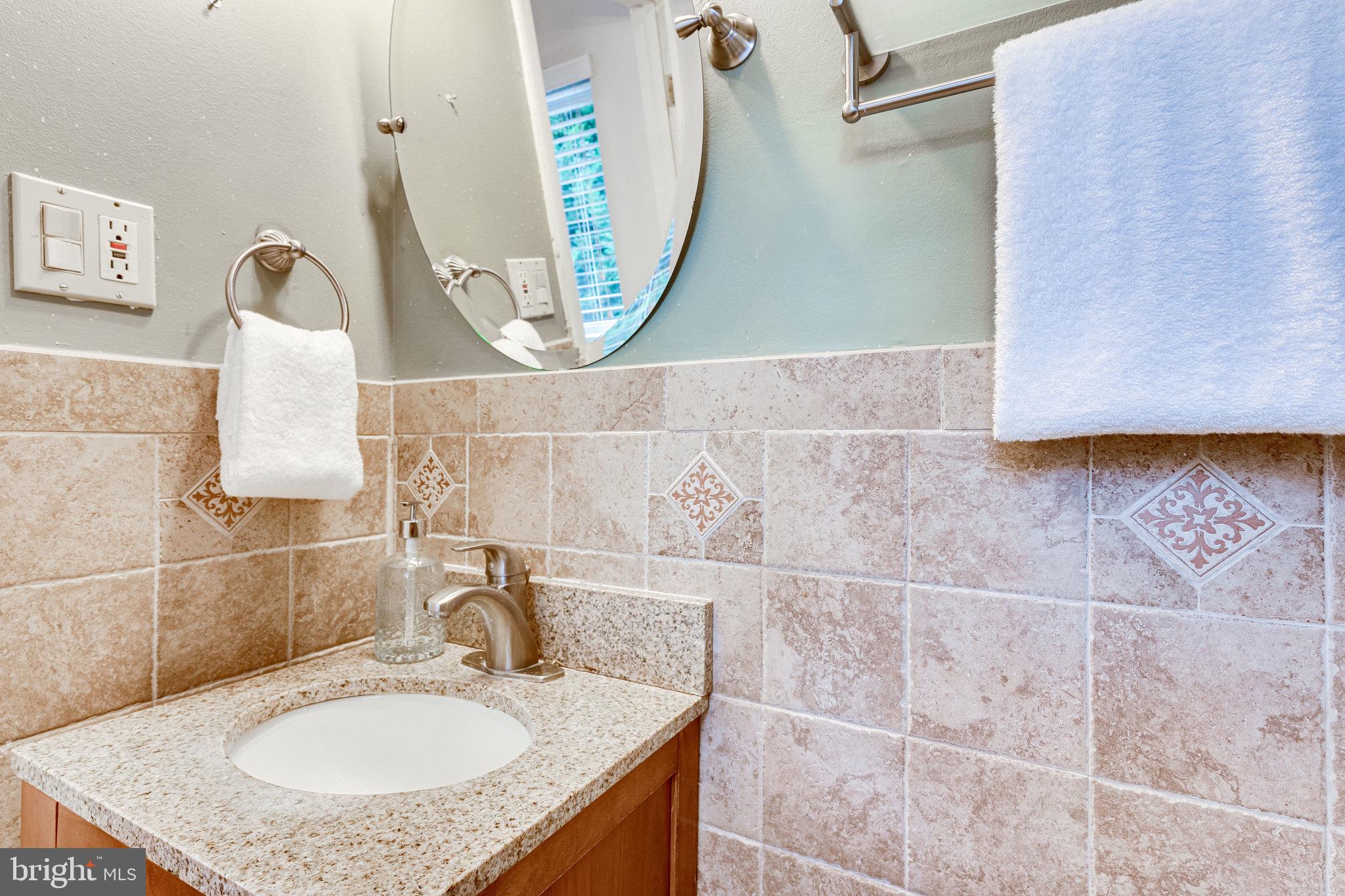 AYRLAWN - Residential Lease