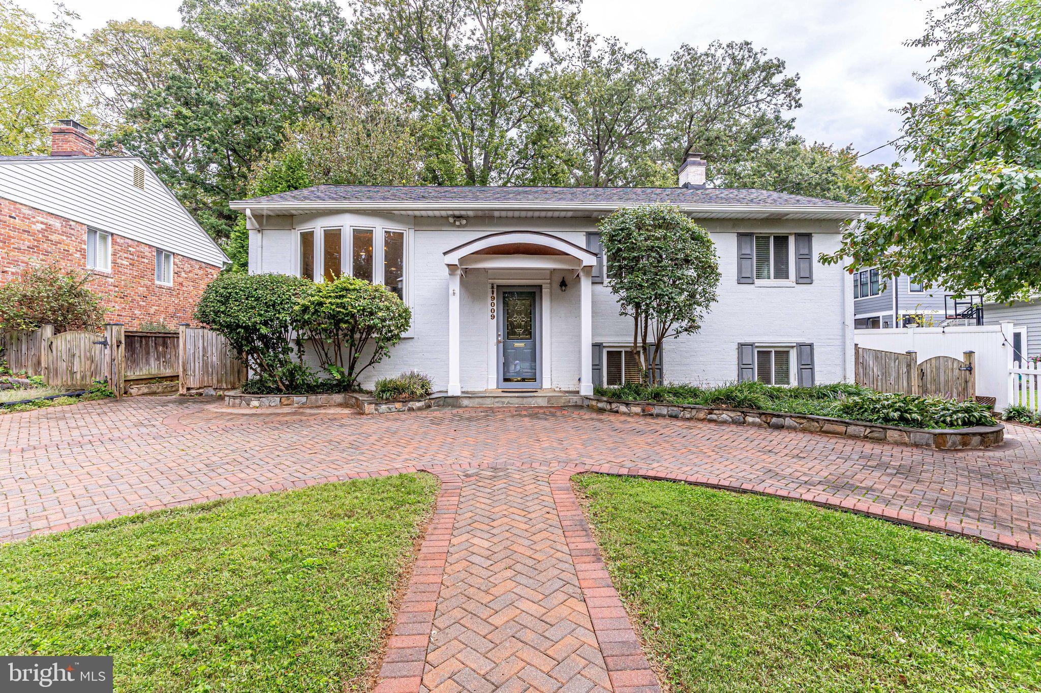 AYRLAWN - Residential Lease