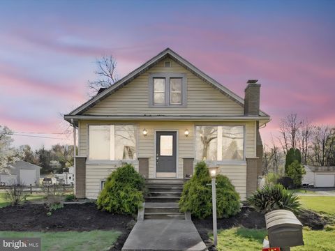 77 DIAMOND DRIVE HAMBURG PA 19526