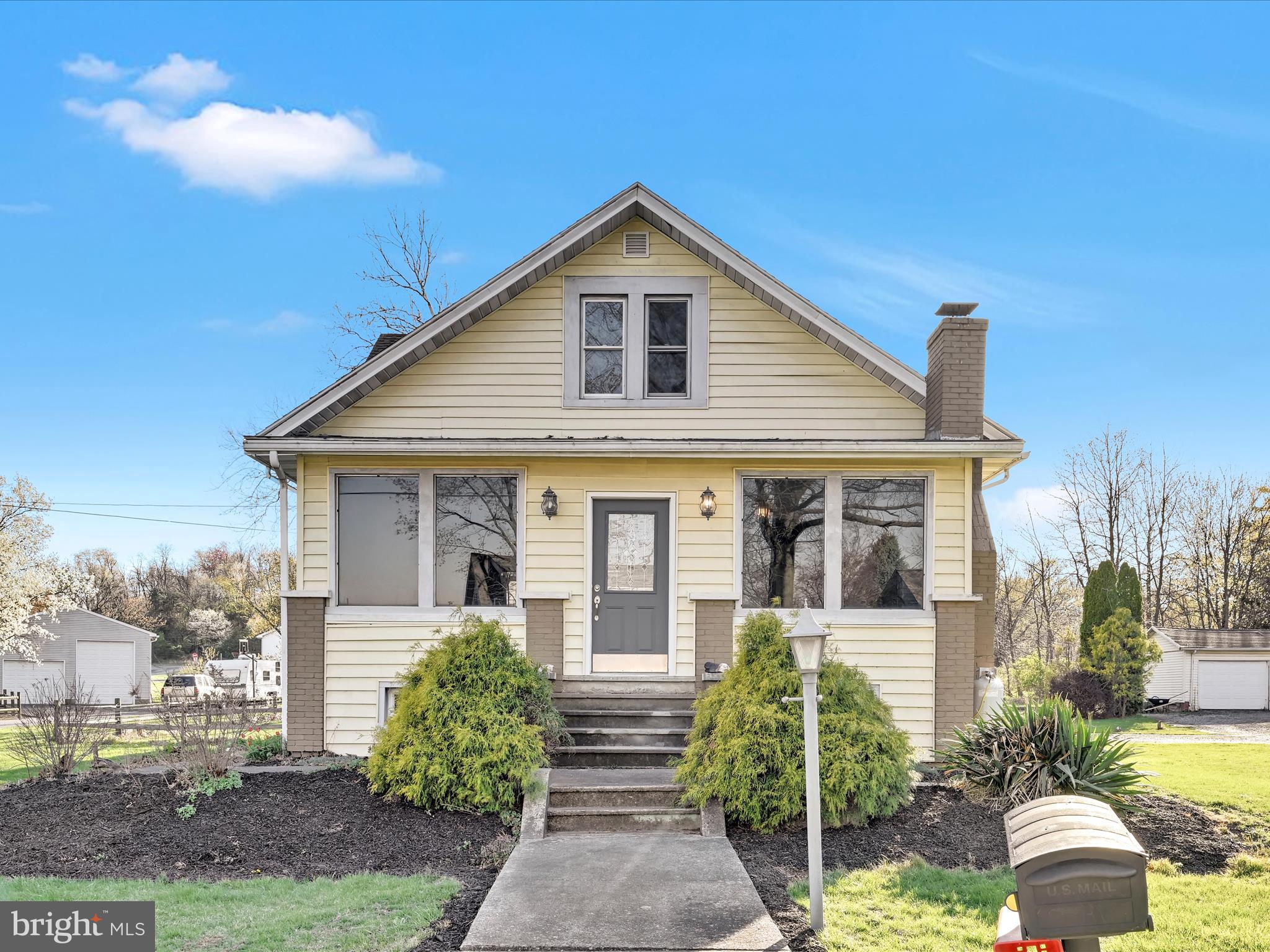 77 DIAMOND DRIVE
