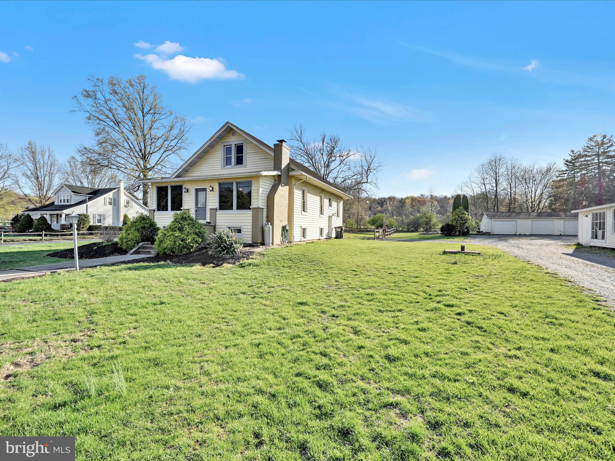 77 DIAMOND DRIVE