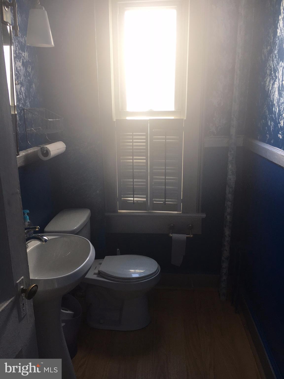 OLD TOWN - Commercial Lease