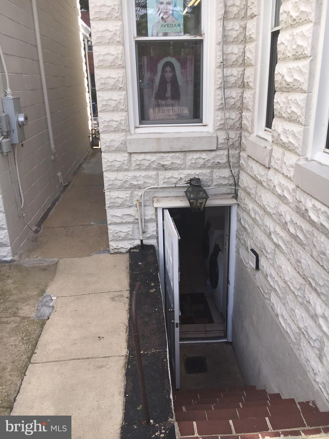 OLD TOWN - Commercial Lease