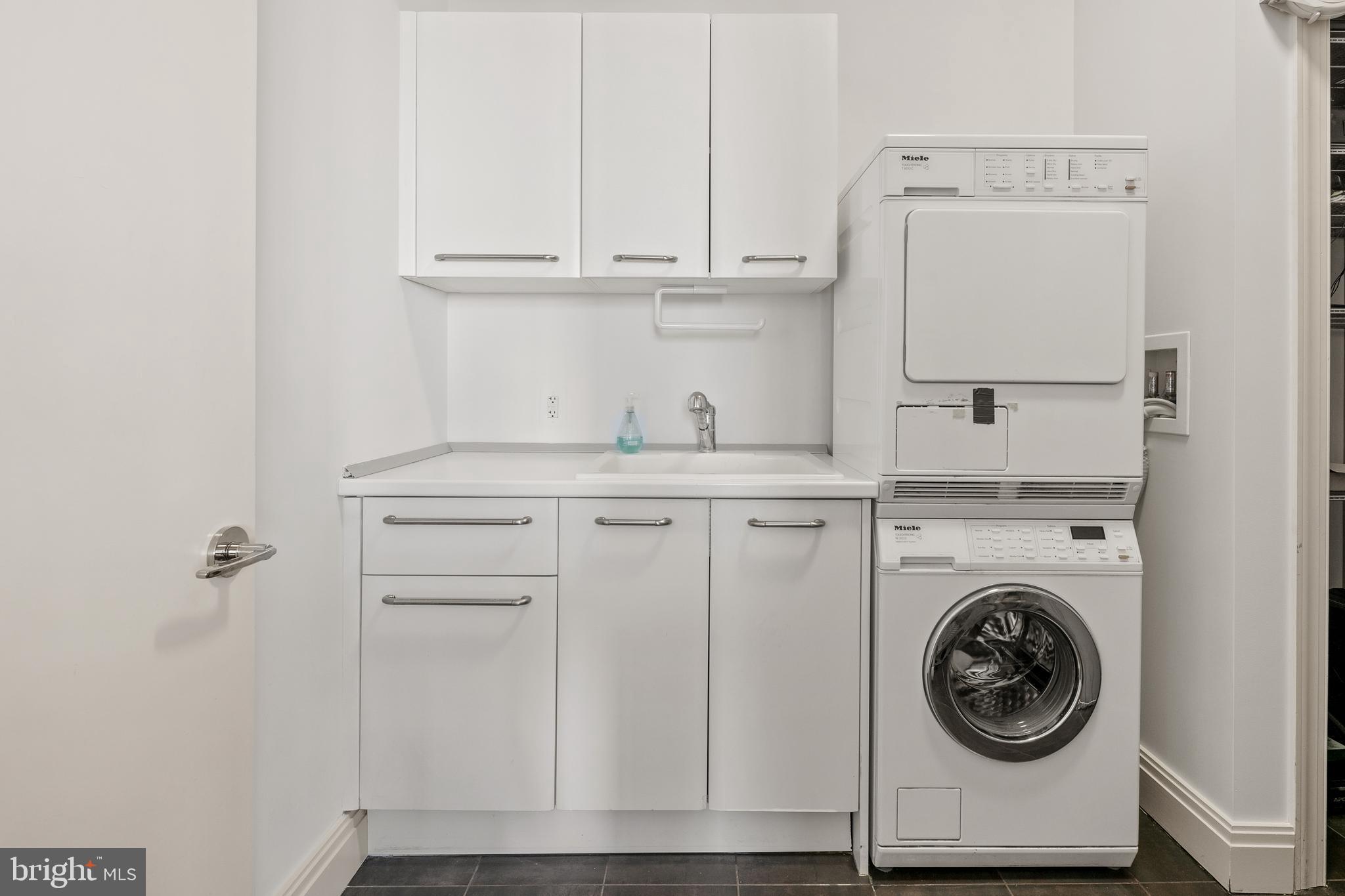 ROSSLYN - Residential