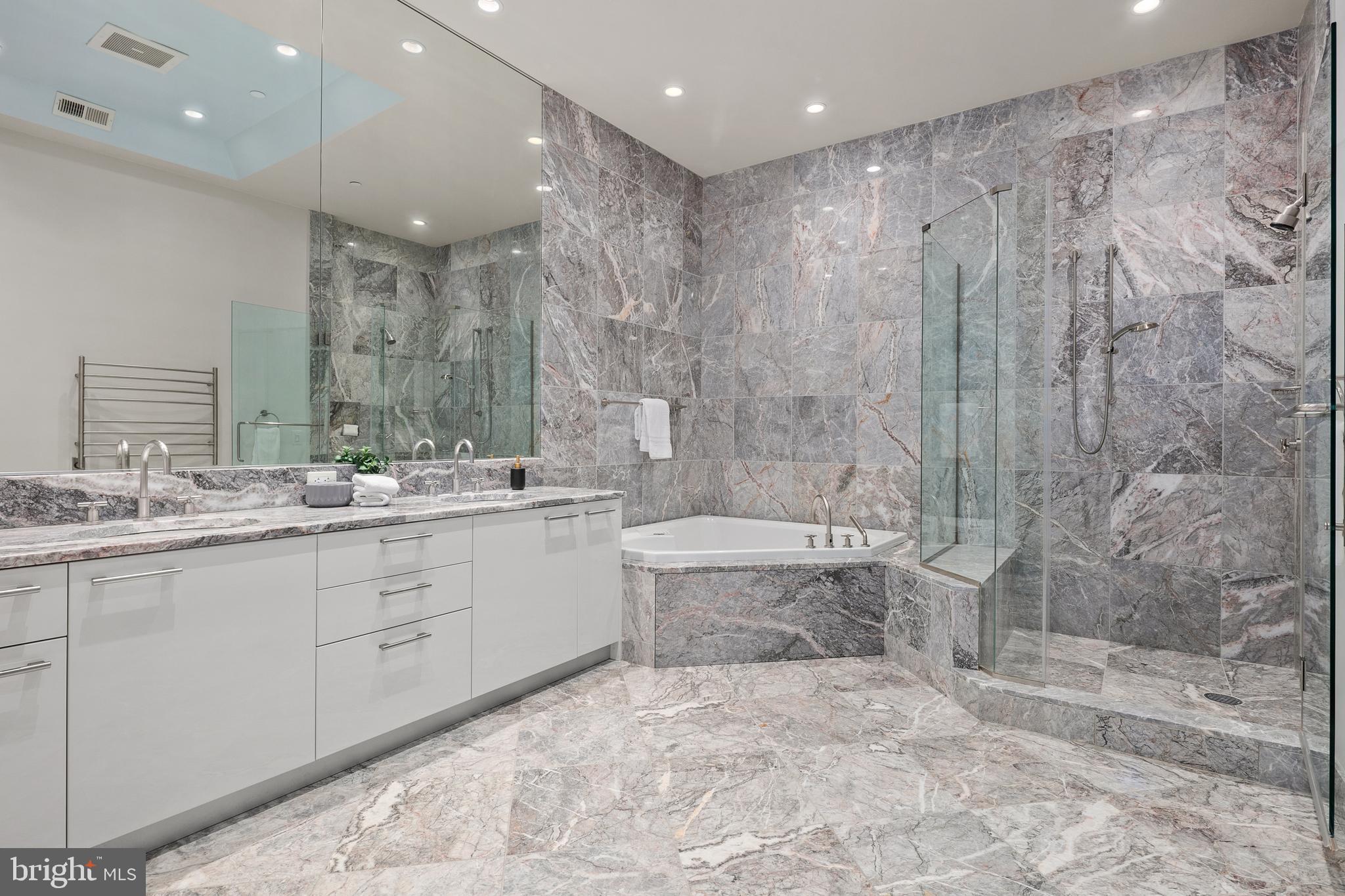 ROSSLYN - Residential