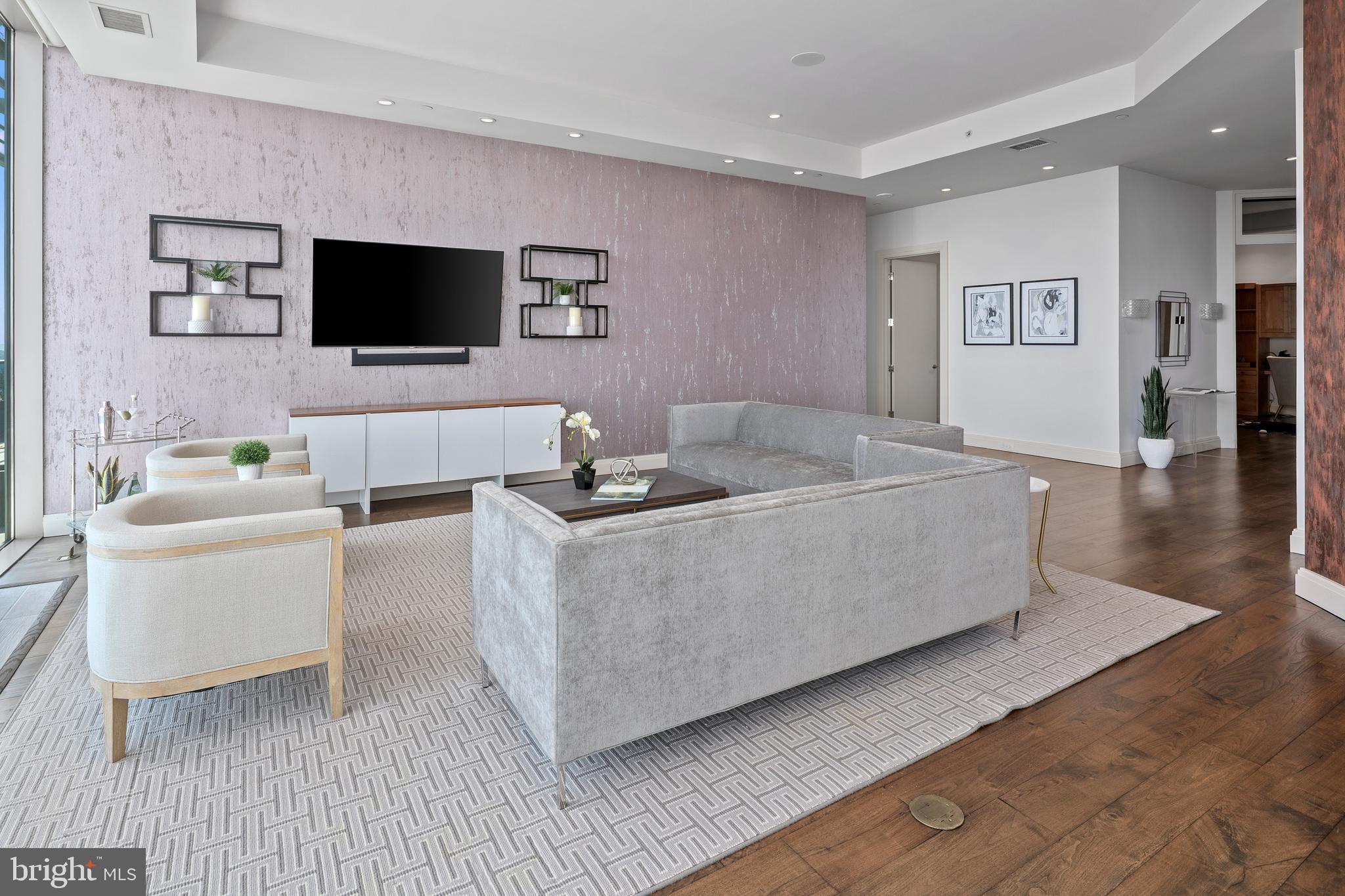 ROSSLYN - Residential