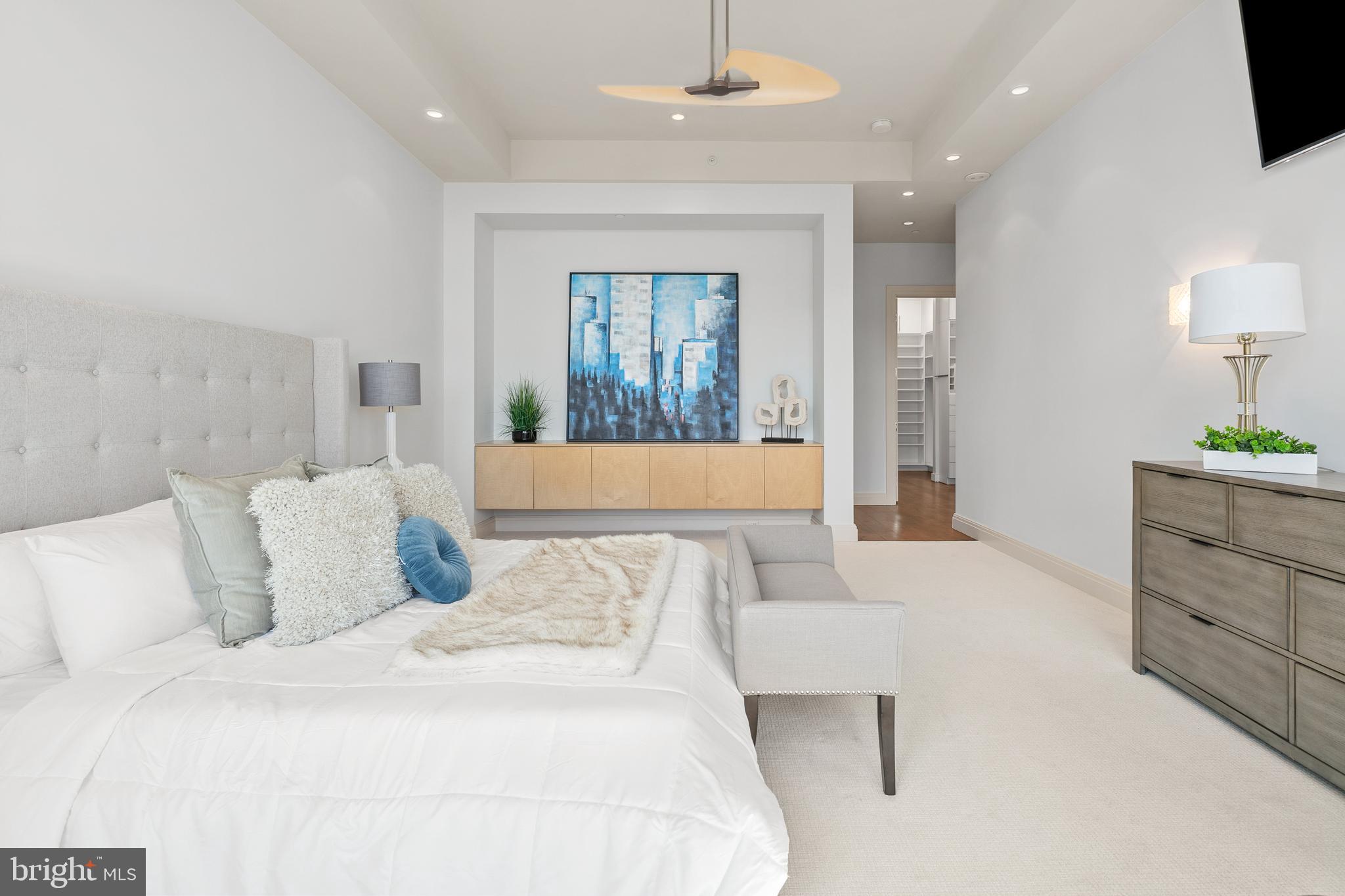 ROSSLYN - Residential