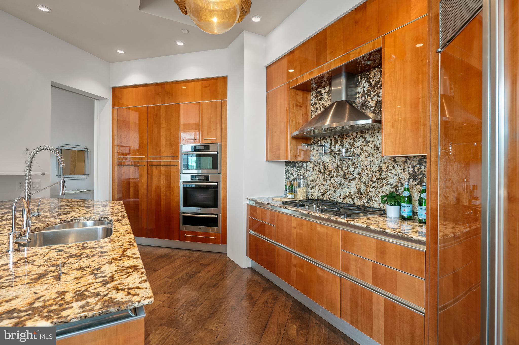 ROSSLYN - Residential