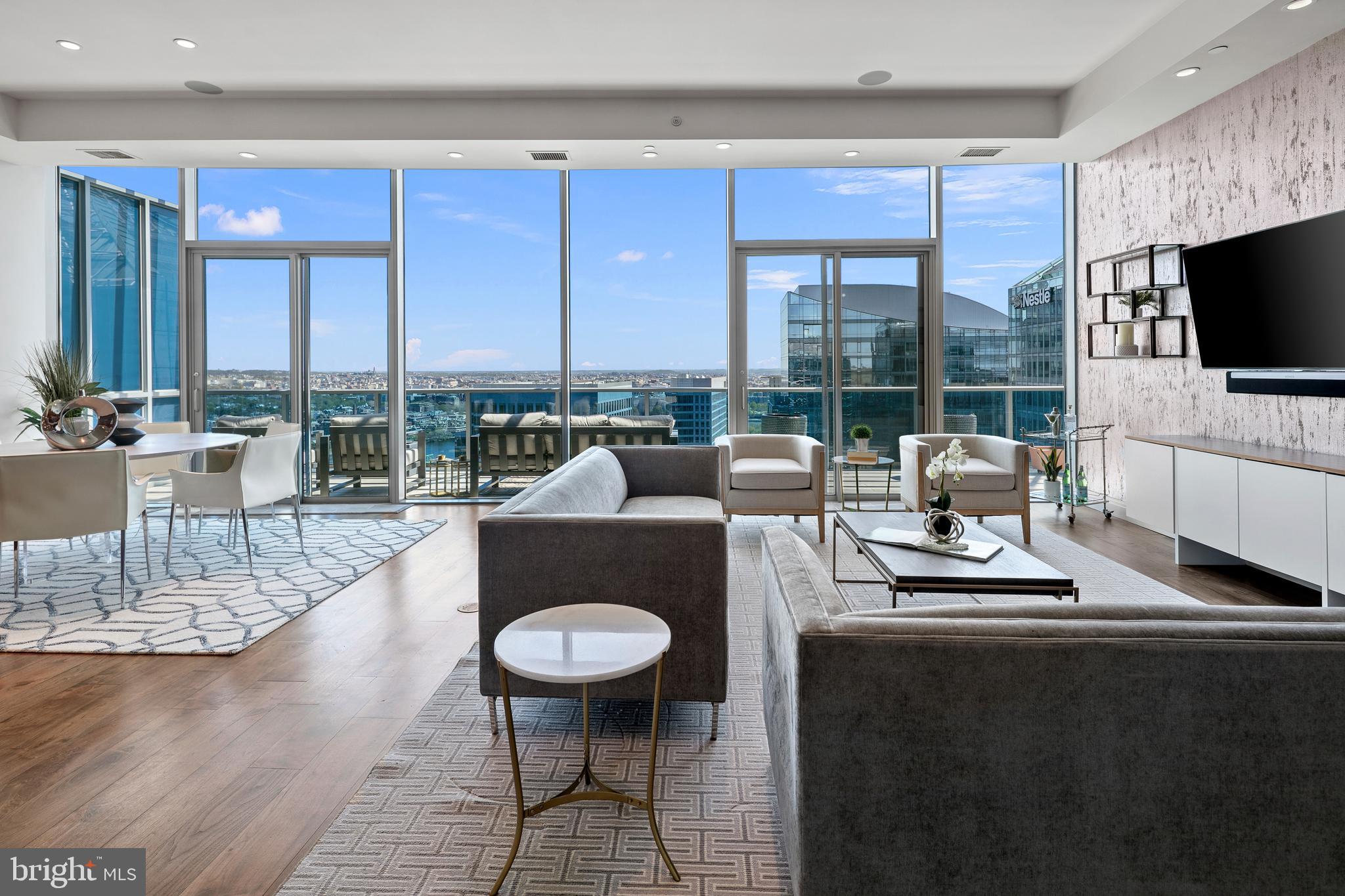 ROSSLYN - Residential