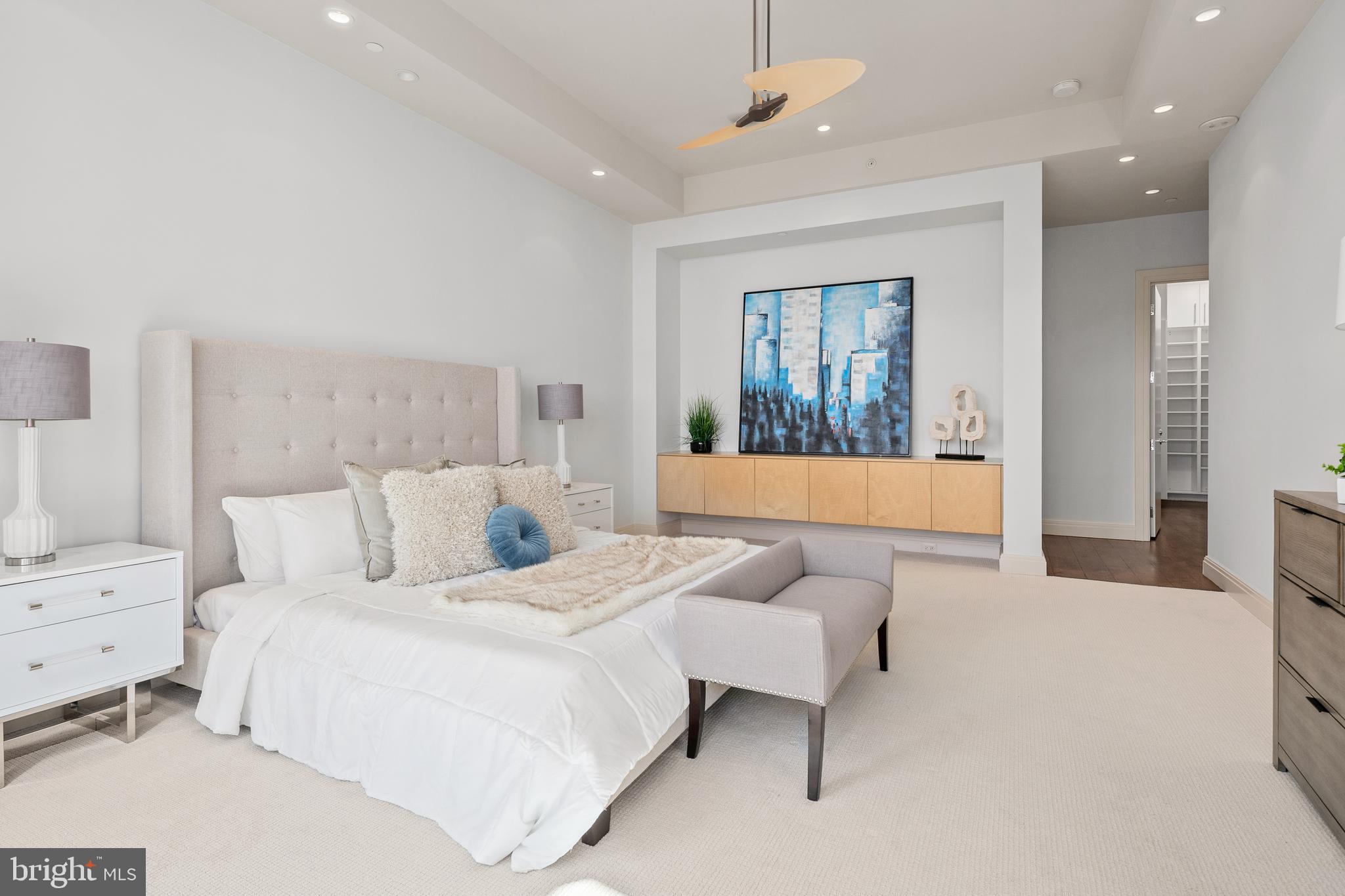 ROSSLYN - Residential