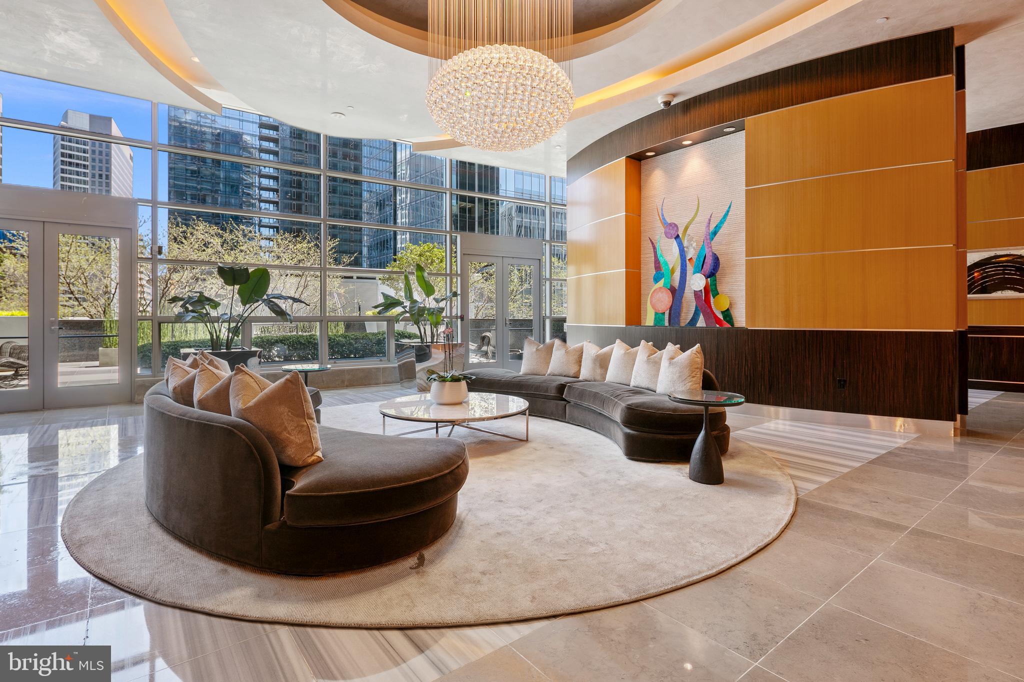 ROSSLYN - Residential