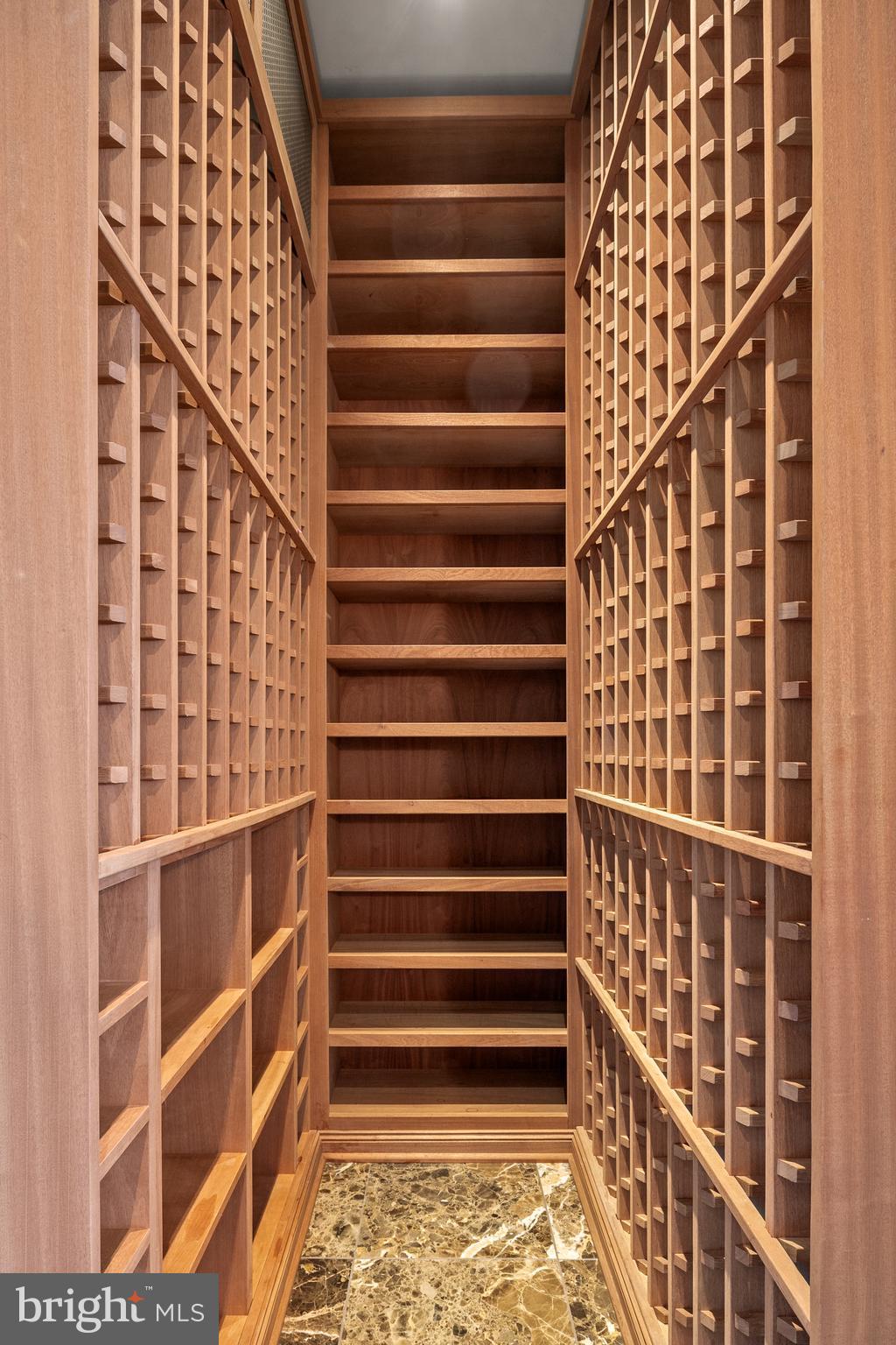 ROSSLYN - Residential