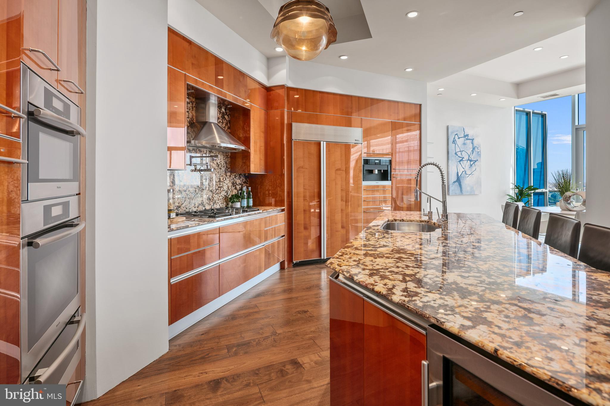 ROSSLYN - Residential