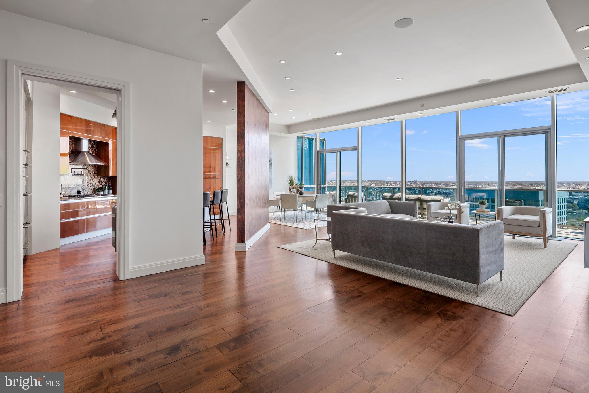 ROSSLYN - Residential