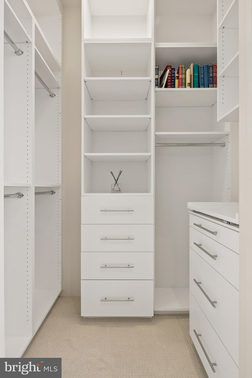 ROSSLYN - Residential